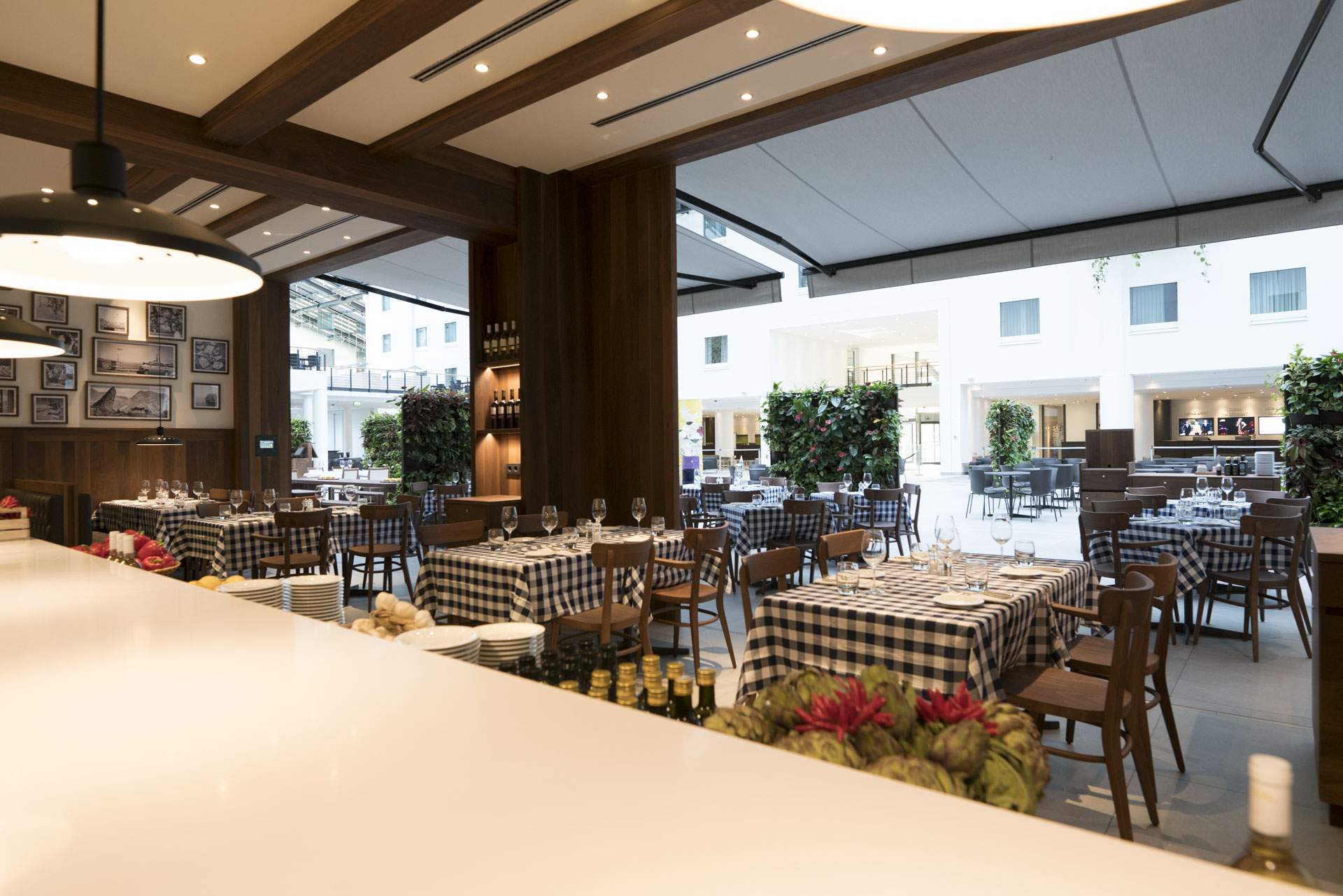 2017 年完成的 Hotel Estrel Portofino 餐厅室内设计-33