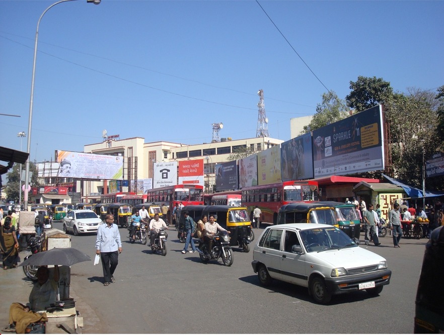苏拉特市火车站区域的重新设计与再开发-3