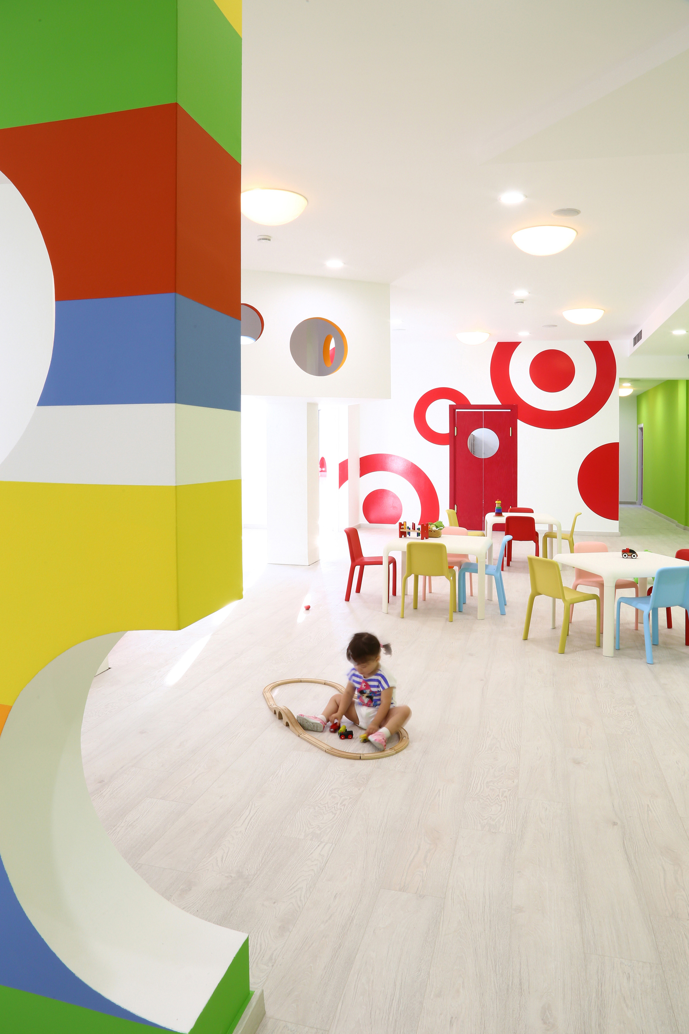 色彩斑斓的阿尔巴尼亚创新幼儿园-8