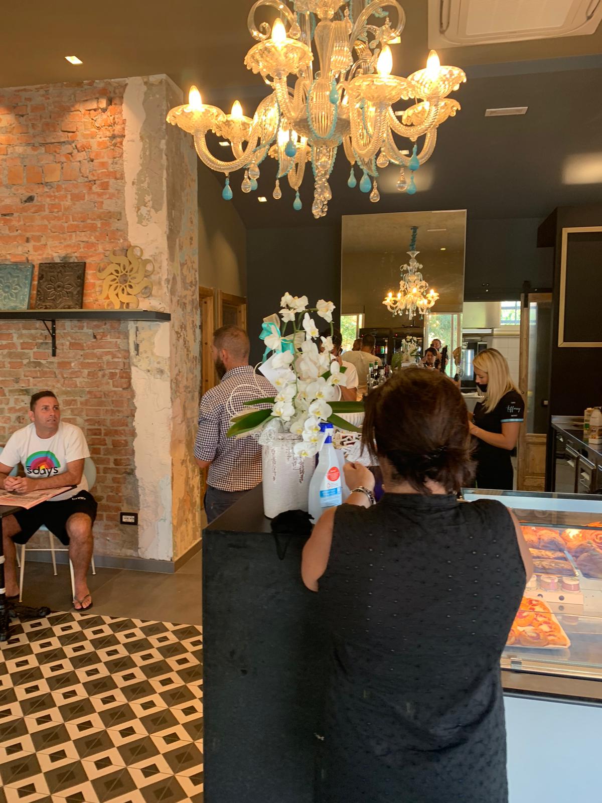 2020 年完成的 Bar Tiffany Riccione 室内设计案例-4