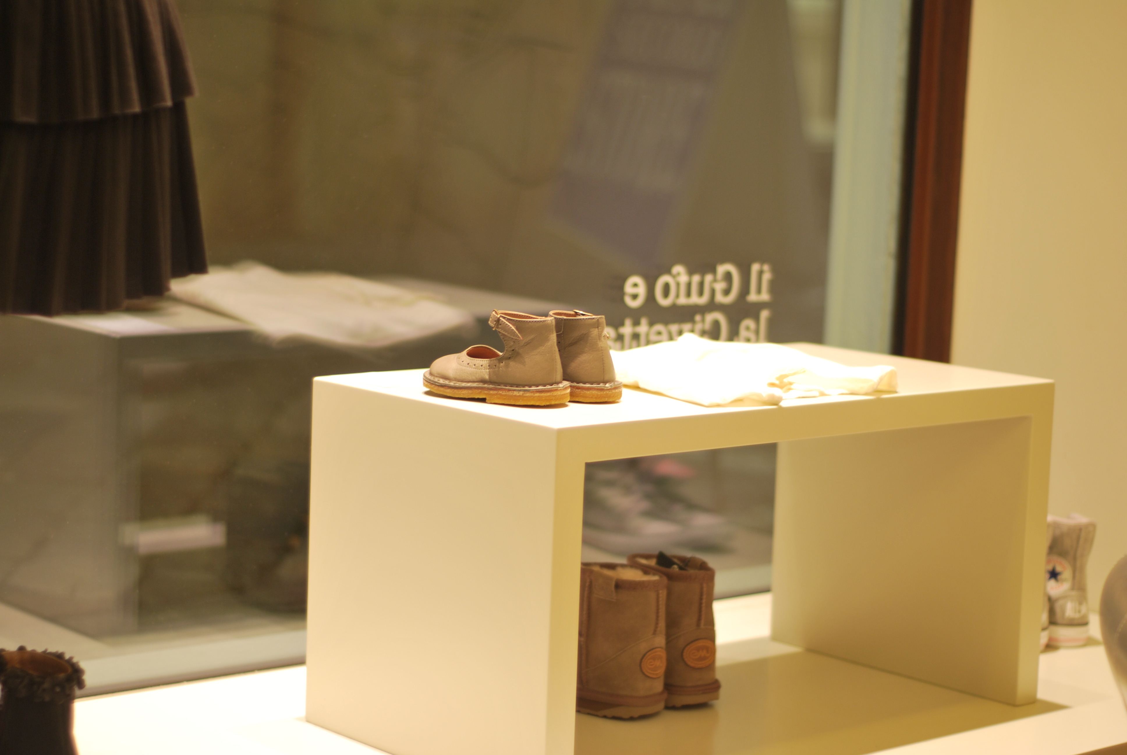 意大利儿童服装店“猫头鹰与狐狸”-3