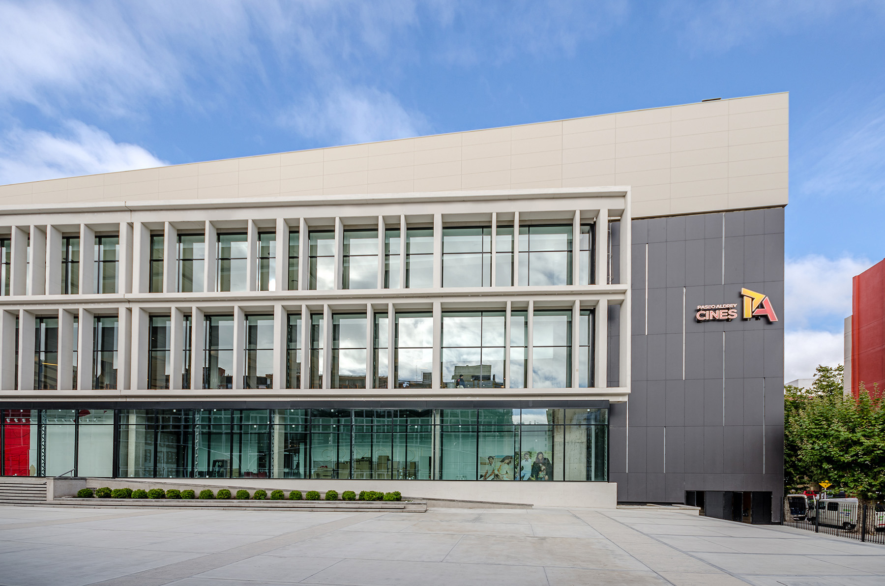 融合历史与现代的阿根廷马尔·德·普拉塔文化购物中心-4