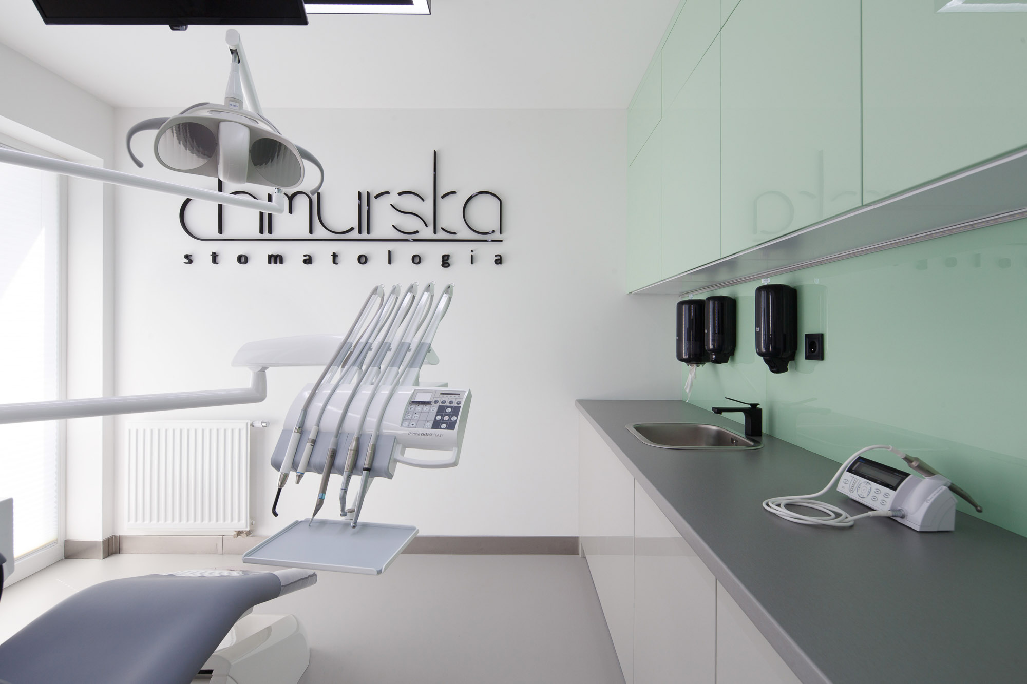 波兰卡托维兹牙科诊所室内设计-6