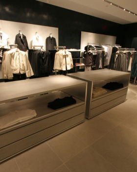 纽约 Bloomingdales Calvin Klein 店
