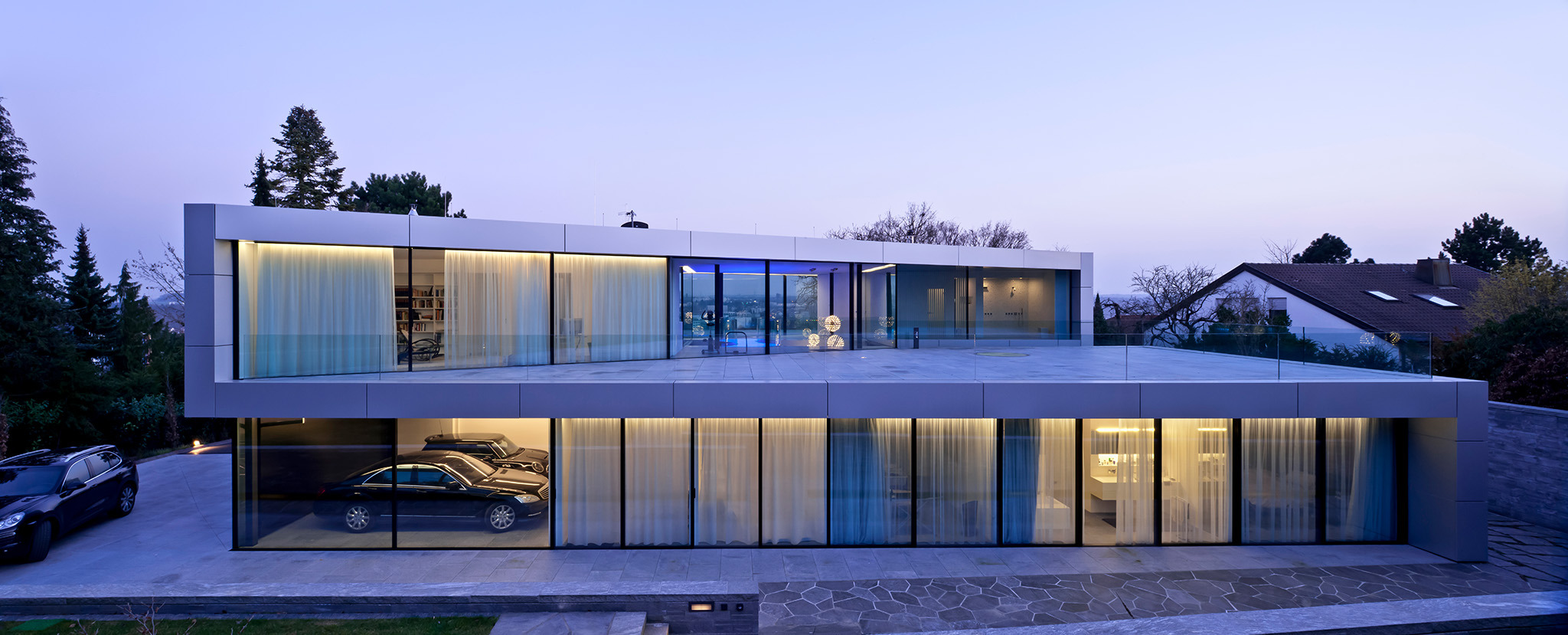 德国葡萄园中的金属 ribbon 别墅-10