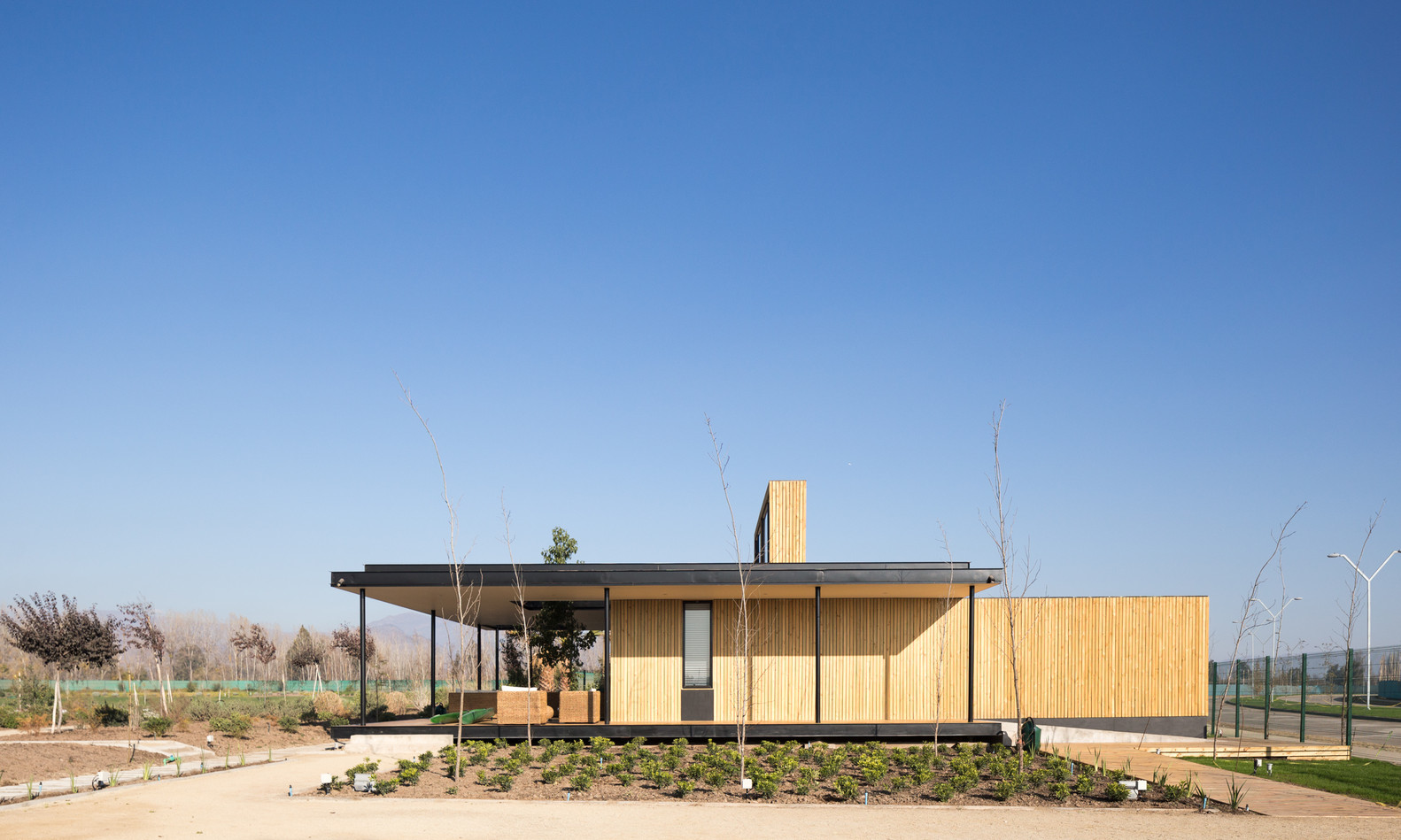 智利人工泻湖住宅销售展示厅-39