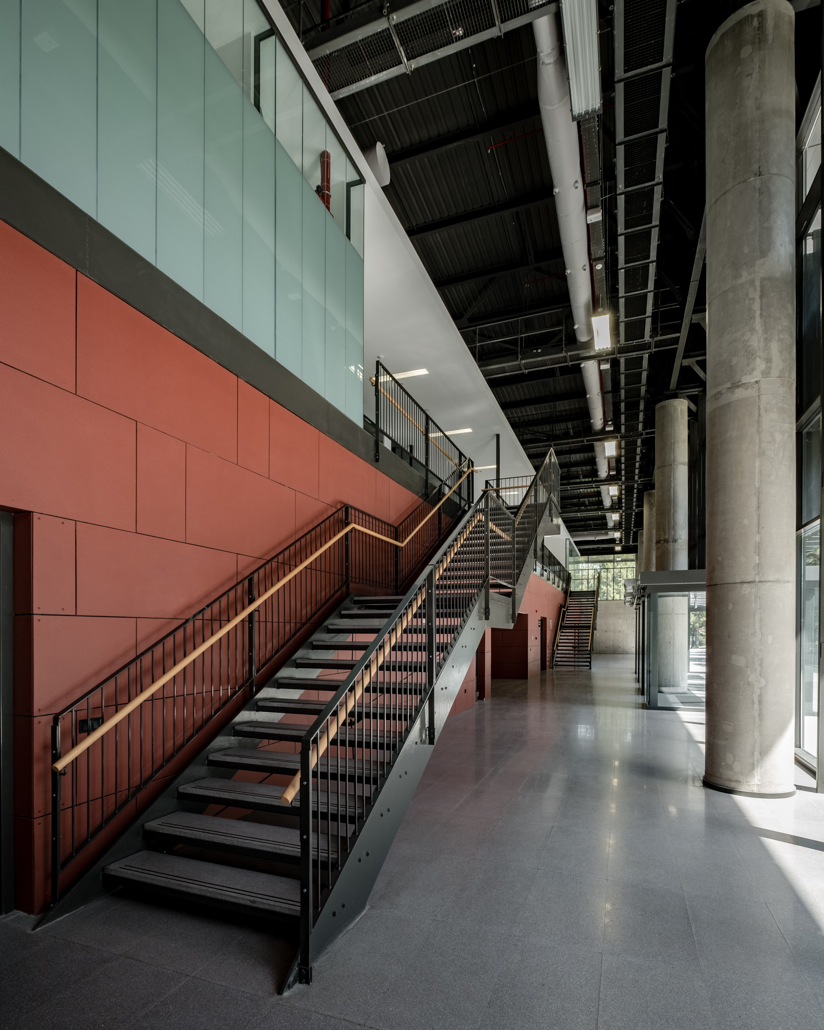 军事学院防御运动体育馆-2