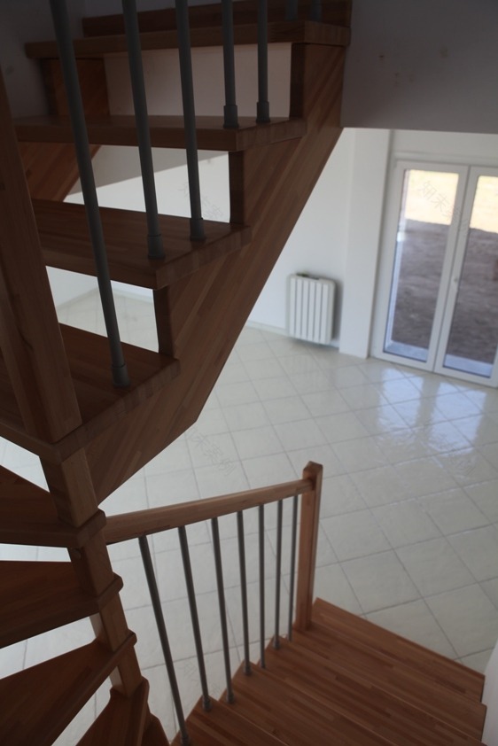 意大利绿色环保别墅群 · 家庭友好,节能环保的设计理念-19