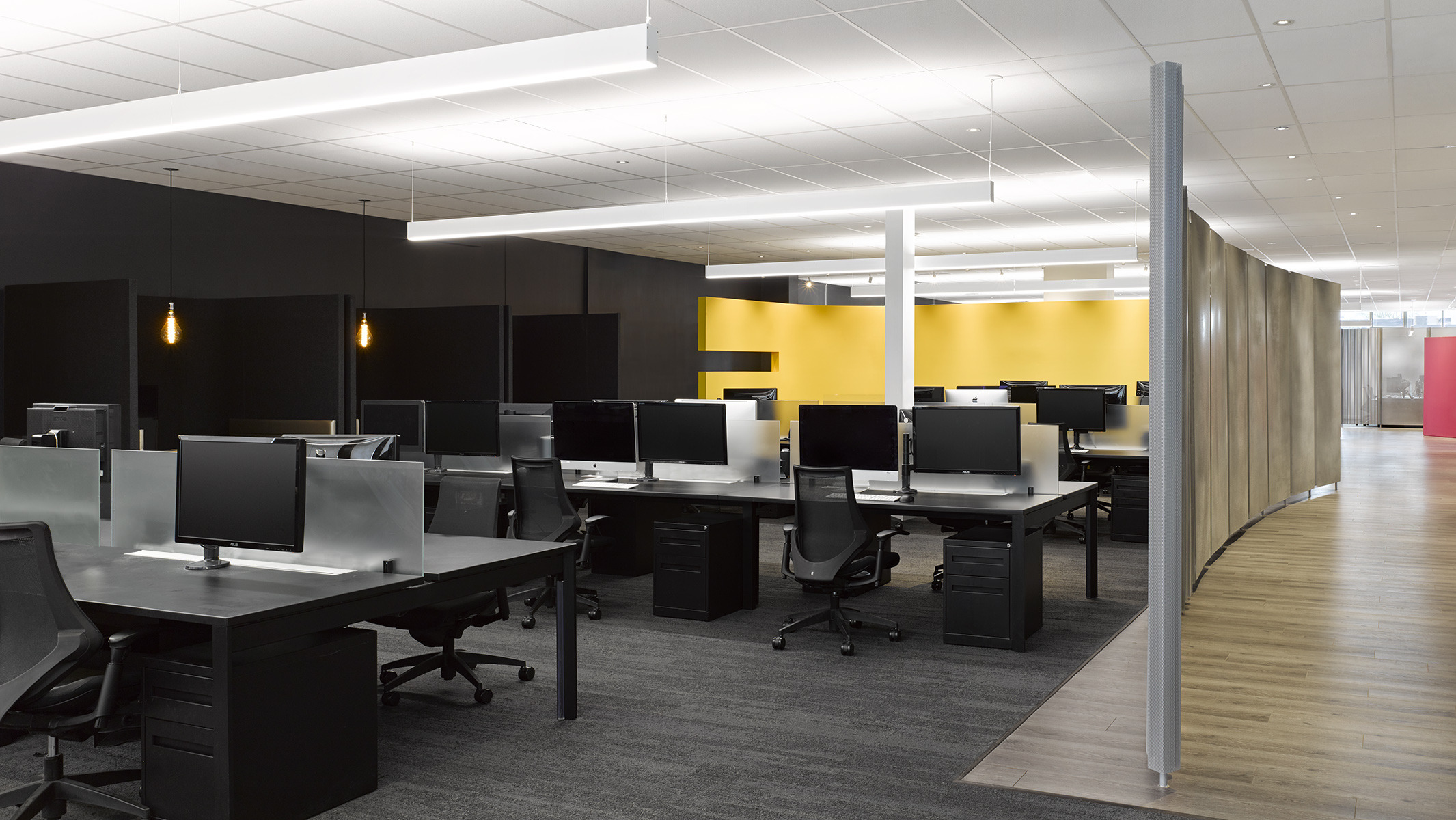 金属网格营造的茶香办公空间-9