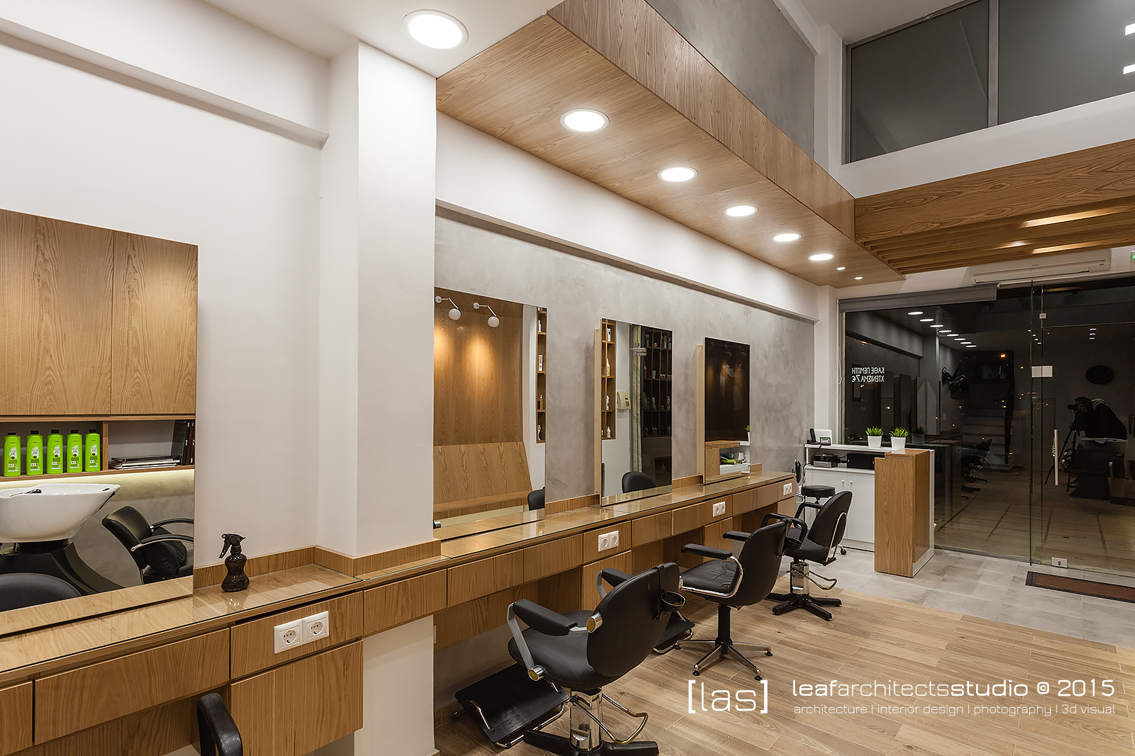 繁忙街头 80 年代大楼里的 HAIRDESIGN 沙龙-9