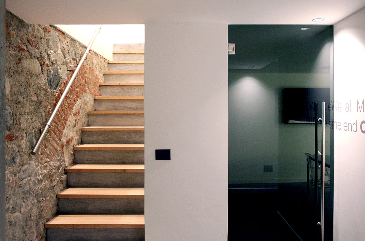 2017 年完成的总部室内设计案例-12