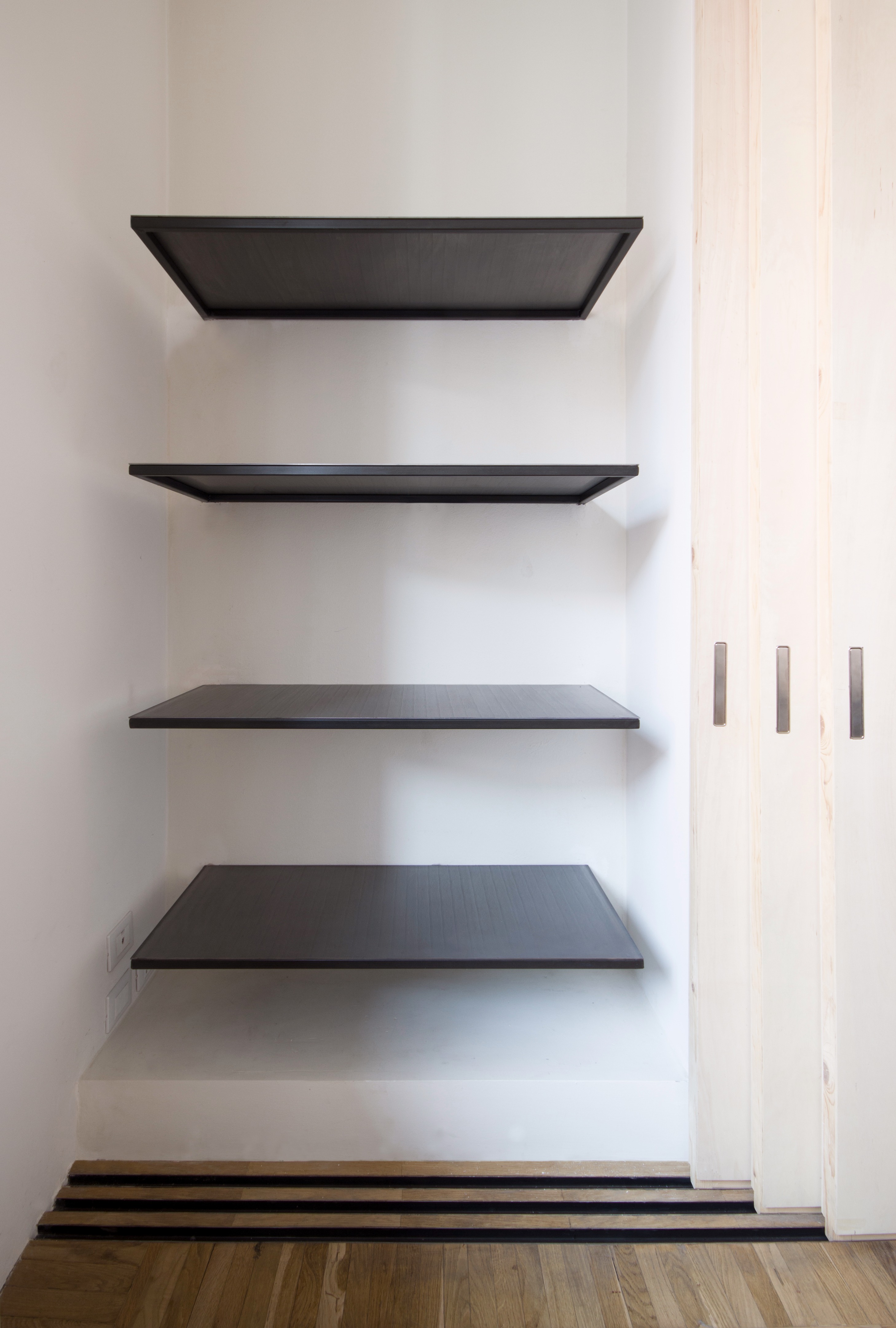 废弃办公室变身为高雅公寓-6