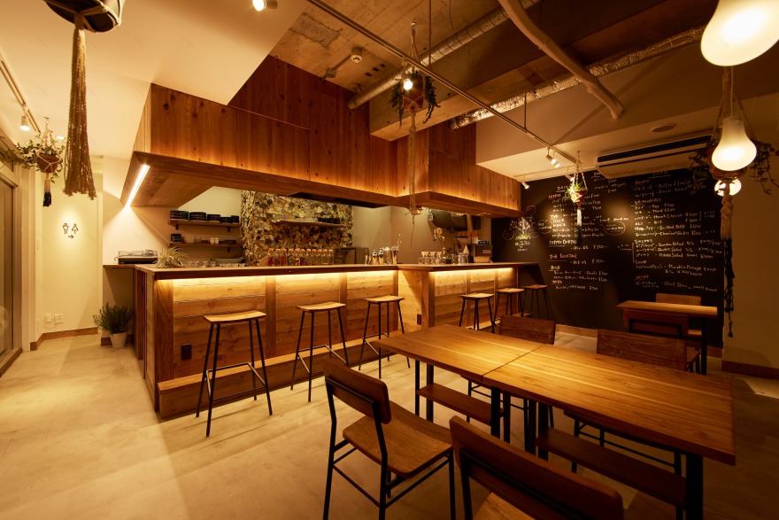 东京潮流地段的环保咖啡馆设计-7