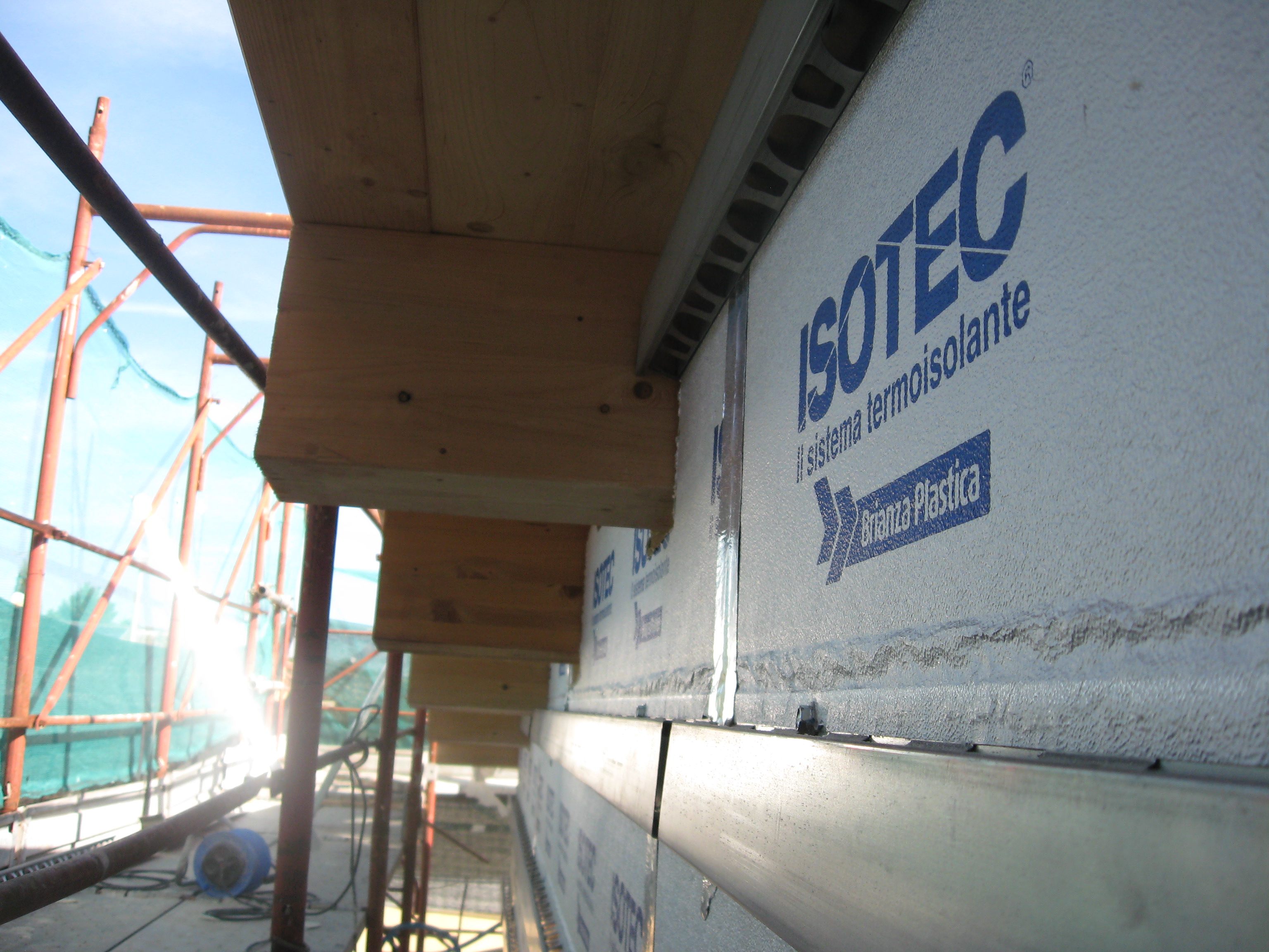 翻新与升级 | 罗马别墅的绿色改造-8