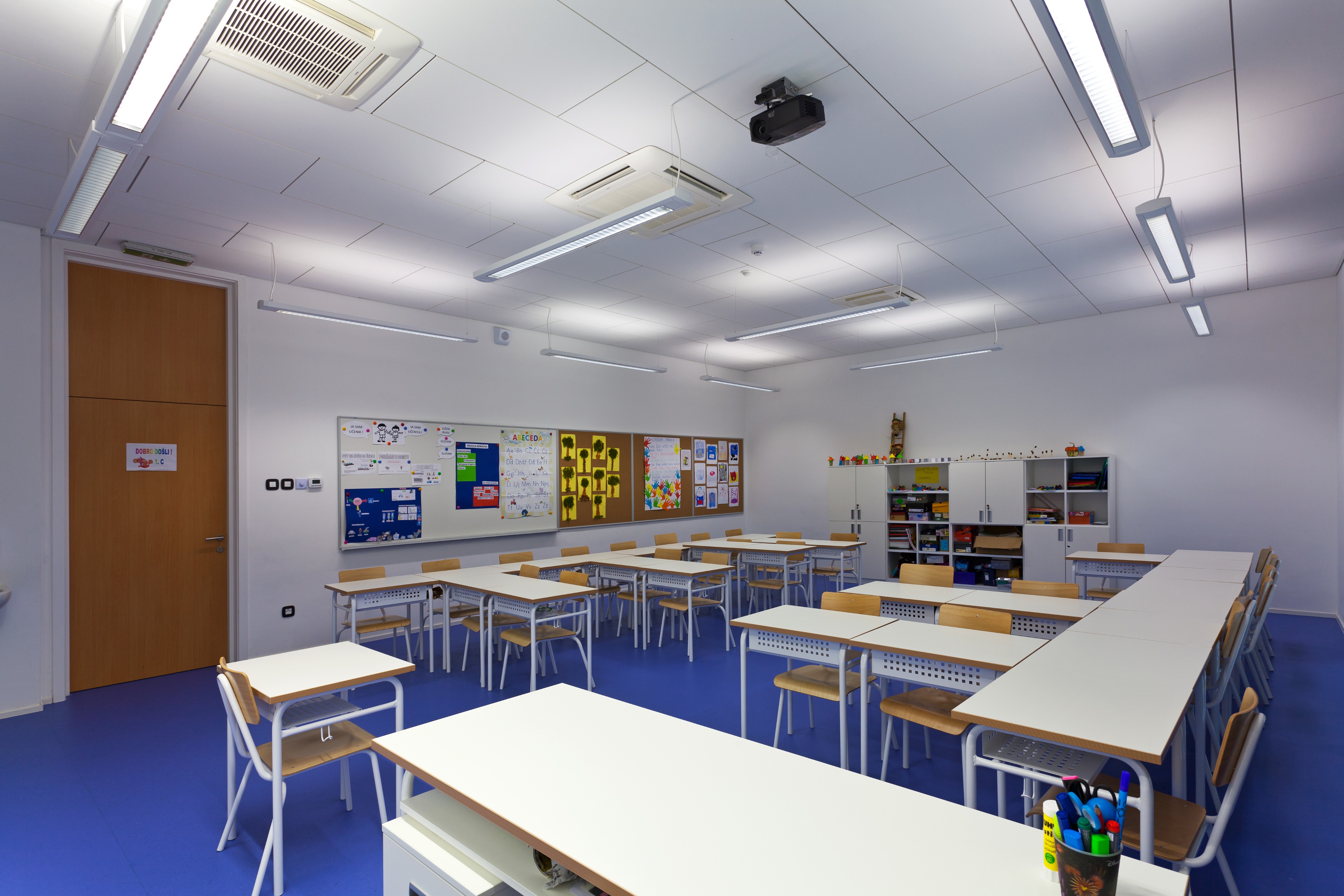 克罗地亚幼儿园与学校照明设计案例-5