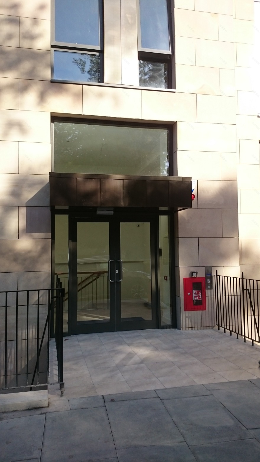 融合传统与创新的大学宿舍设计-13