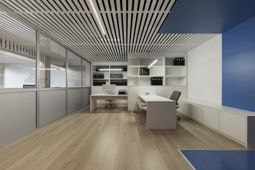 Unitec 维修中心·现代办公空间的巧妙设计-7