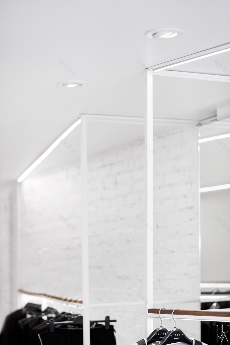 巴黎时尚品牌 Iris Setlakwe 旗舰店设计-6