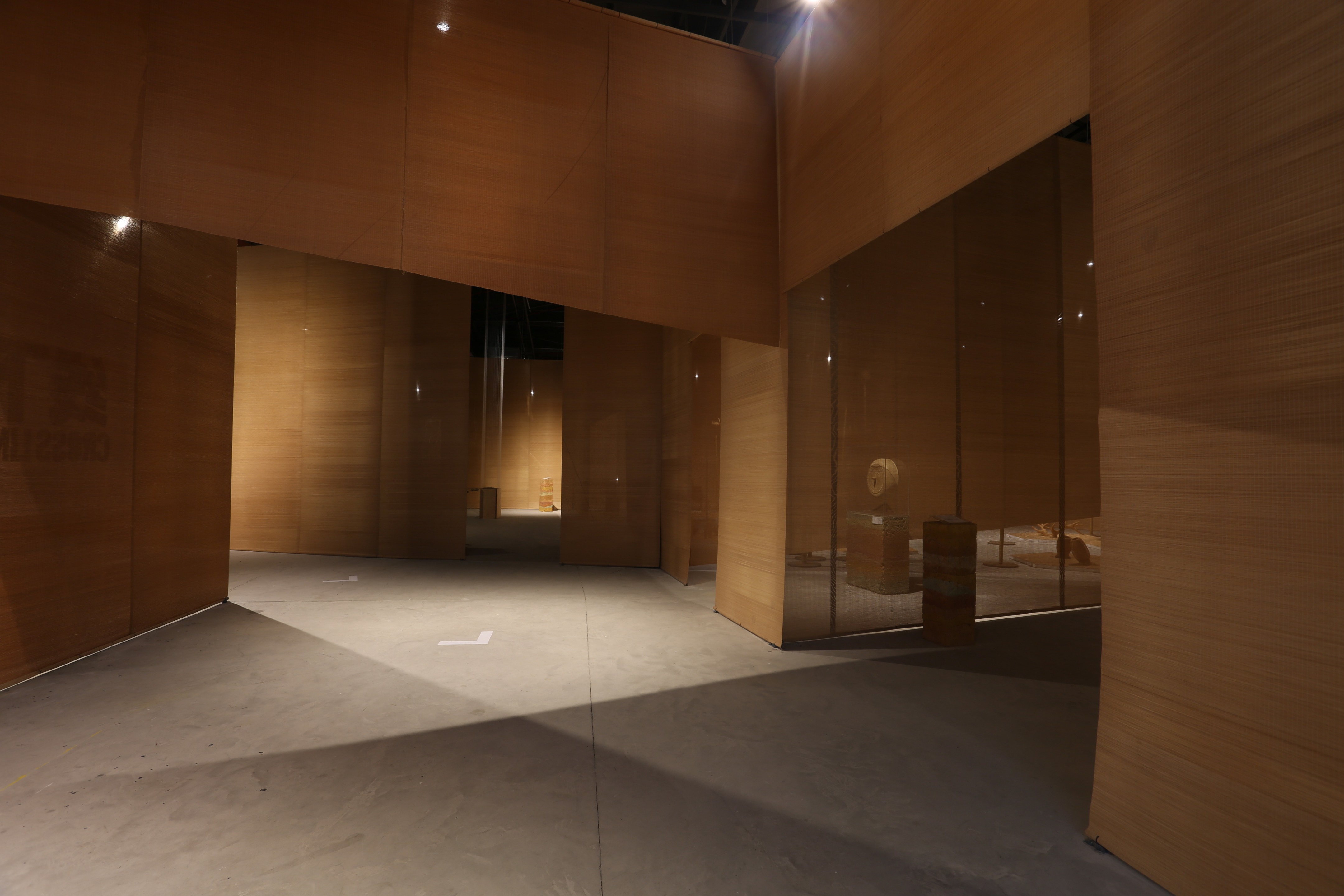 穿越经纬的艺术空间-4