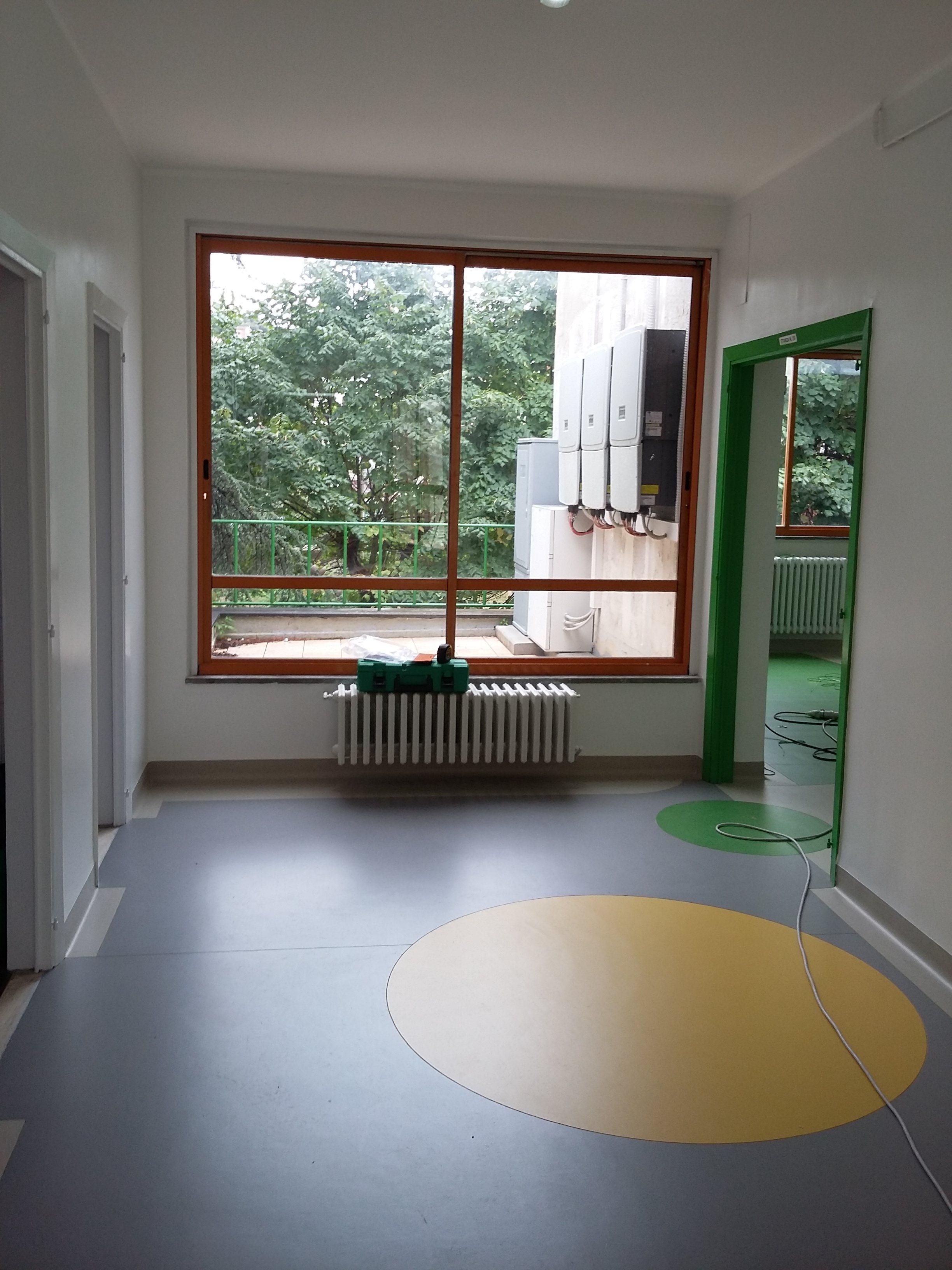 自然材质打造互动式幼儿教育空间-8