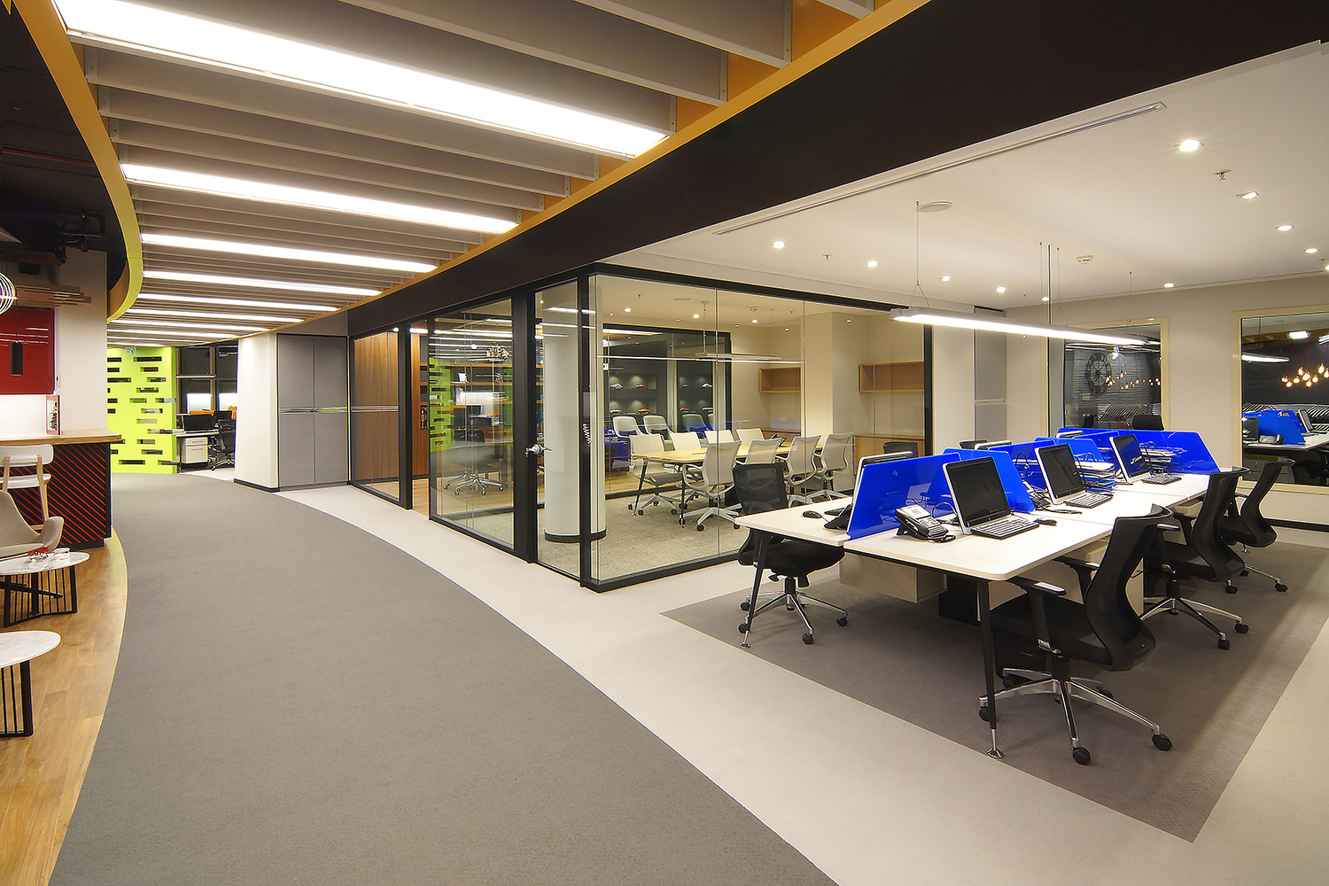 Degisim Merkezi 总部室内设计 | 现代与古典的完美融合-7