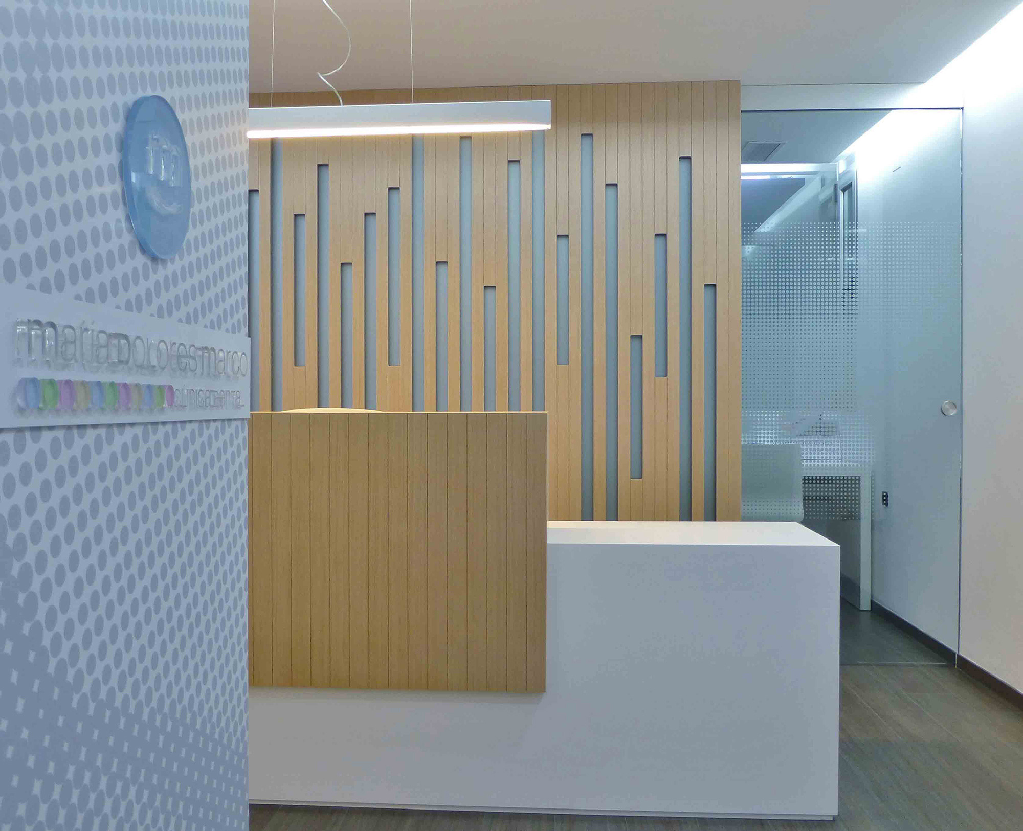 1996 年老牙科诊所的现代重塑-3