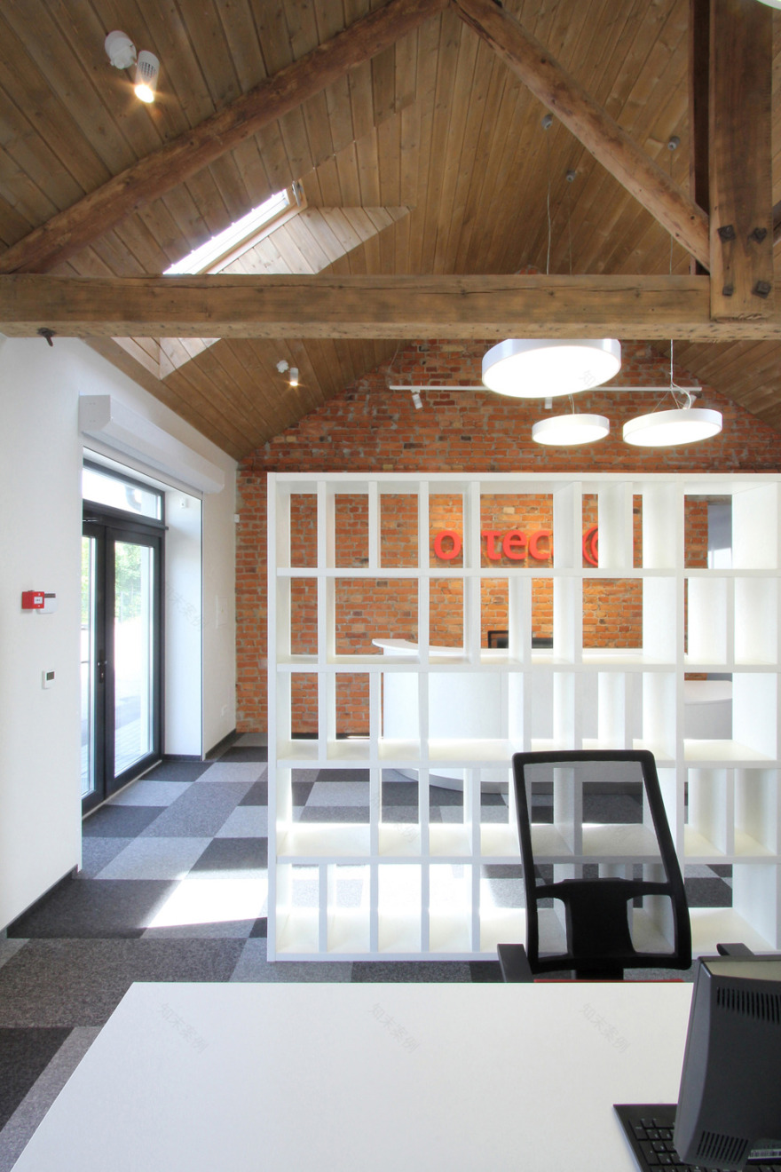 旧仓库变身高品质办公空间-10