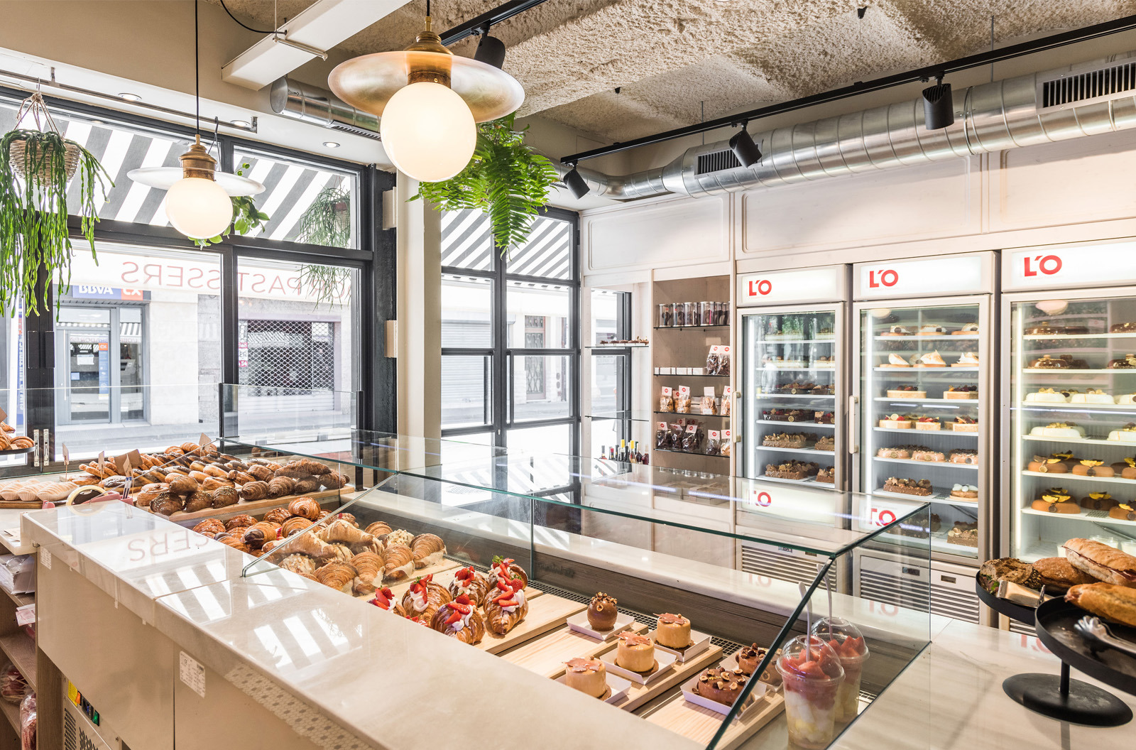 奥里奥尔·罗塞尔的黄金作品·糕点店和品尝区-12