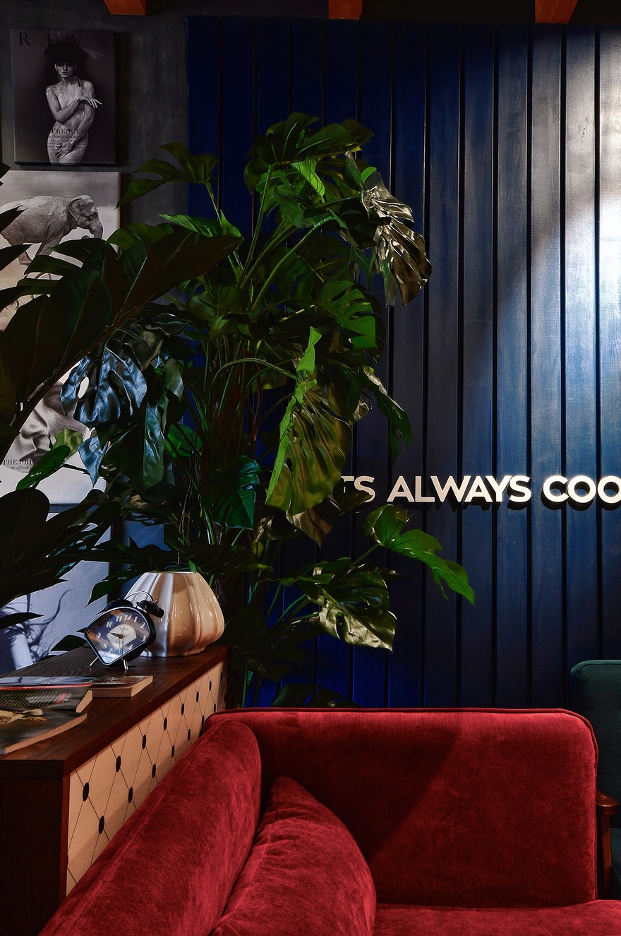 俄罗斯红色杯咖啡厅 | ALLARTSDESIGN 的 38 平米空间魔法-7