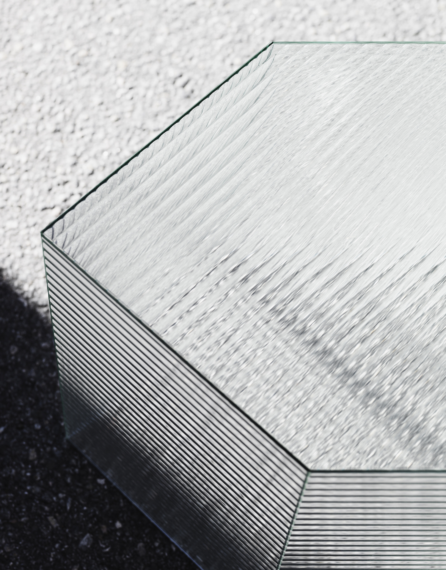 StaffanHolm 的"Reeded Glass" | 动态视觉的艺术品-7