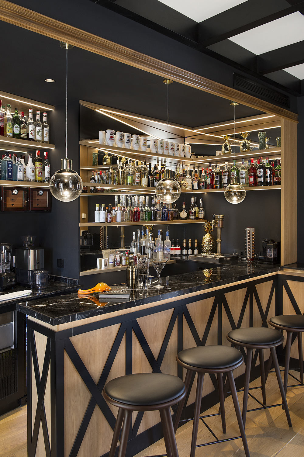 跃居之上 | 顶层公寓的室内设计魅力-46