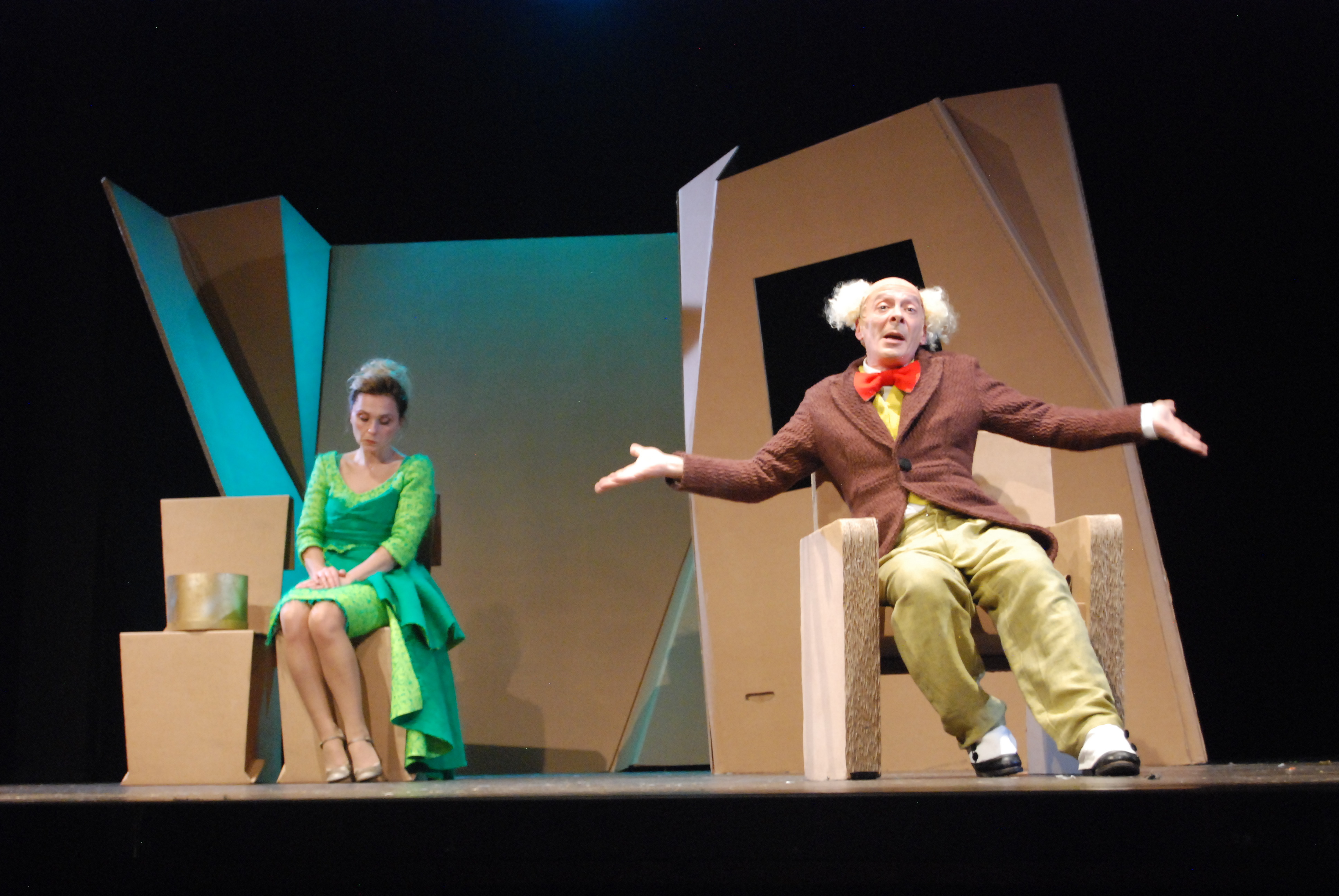 可拆卸式钢构舞台桁架设计-0