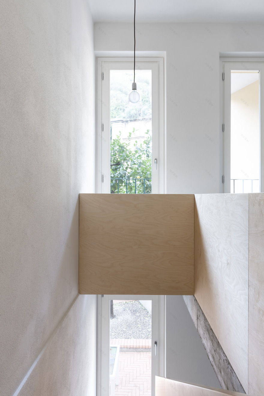 意大利 Varigotti 度假屋翻新 打造现代宜居空间-37