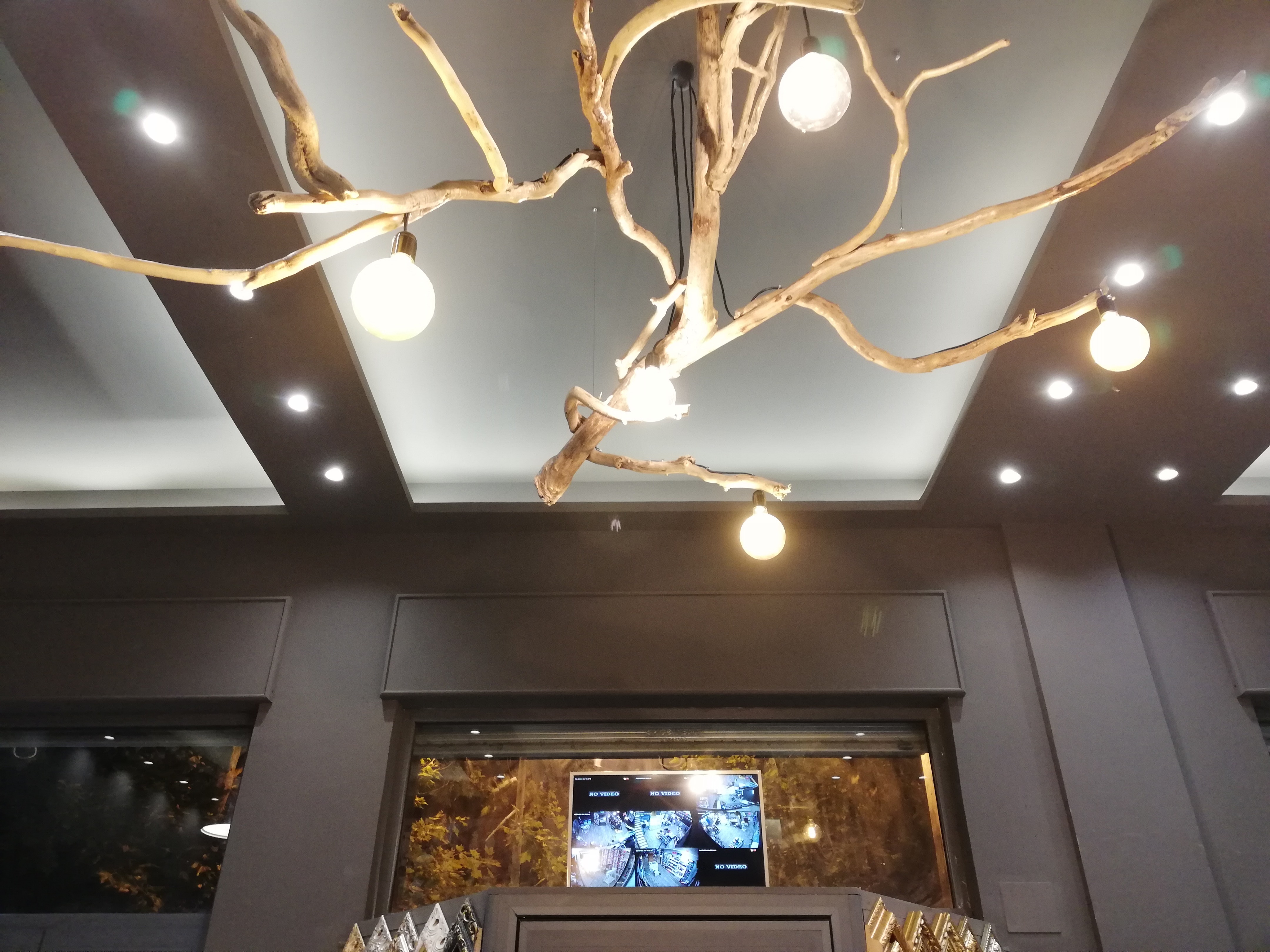 2018 年 FIGLIOLIA 艺术装饰室内设计-12