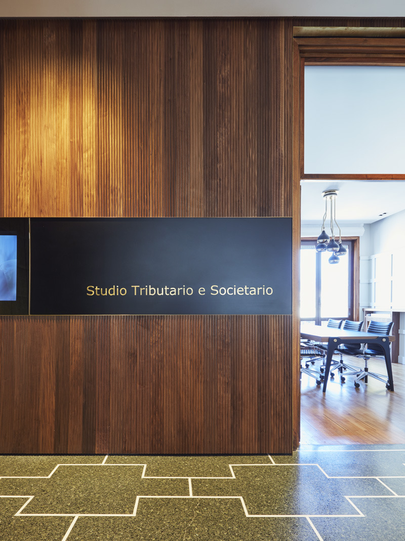 2017 年完成的办公室建筑杰作——UFFICI GALLERY-20