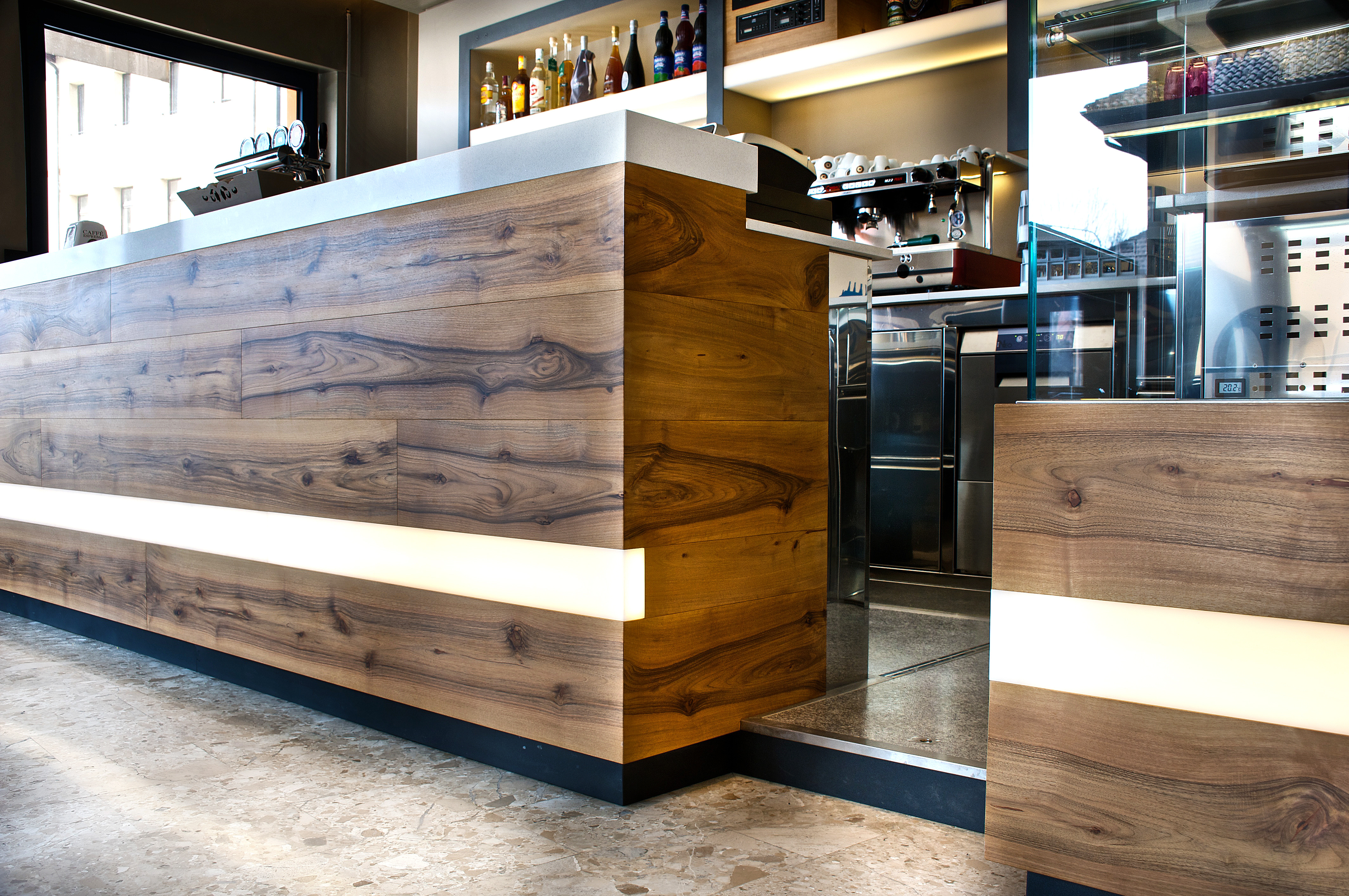 木雕墙面艺术，打造独特室内空间-8