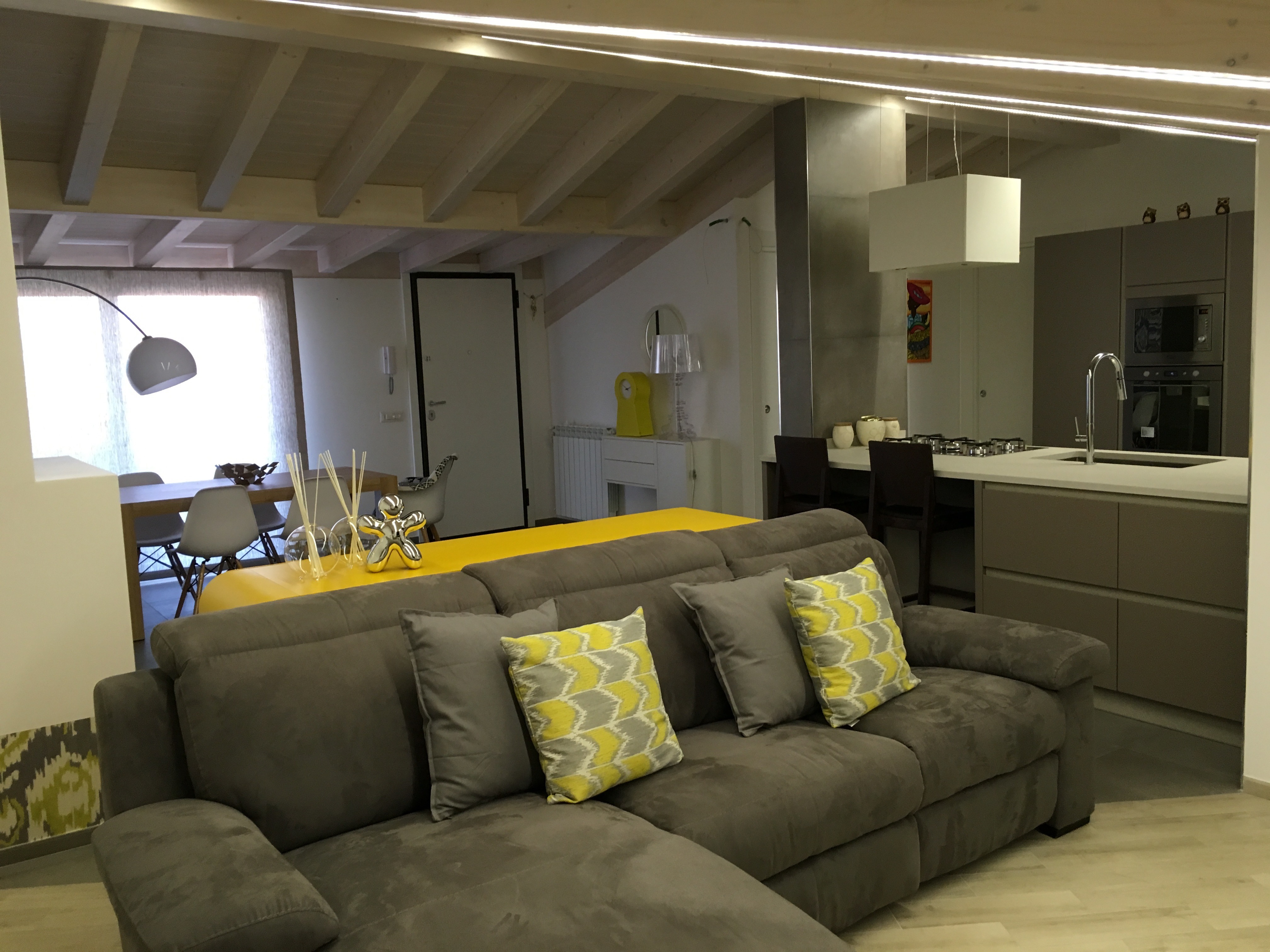 木结构公寓的室内设计-12