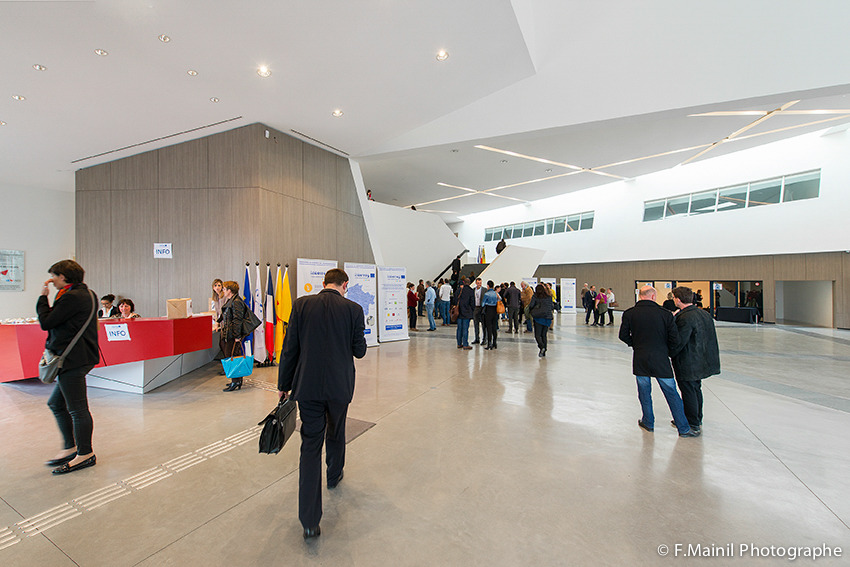 2015 年完成的比利时蒙斯市政府大楼室内设计-12