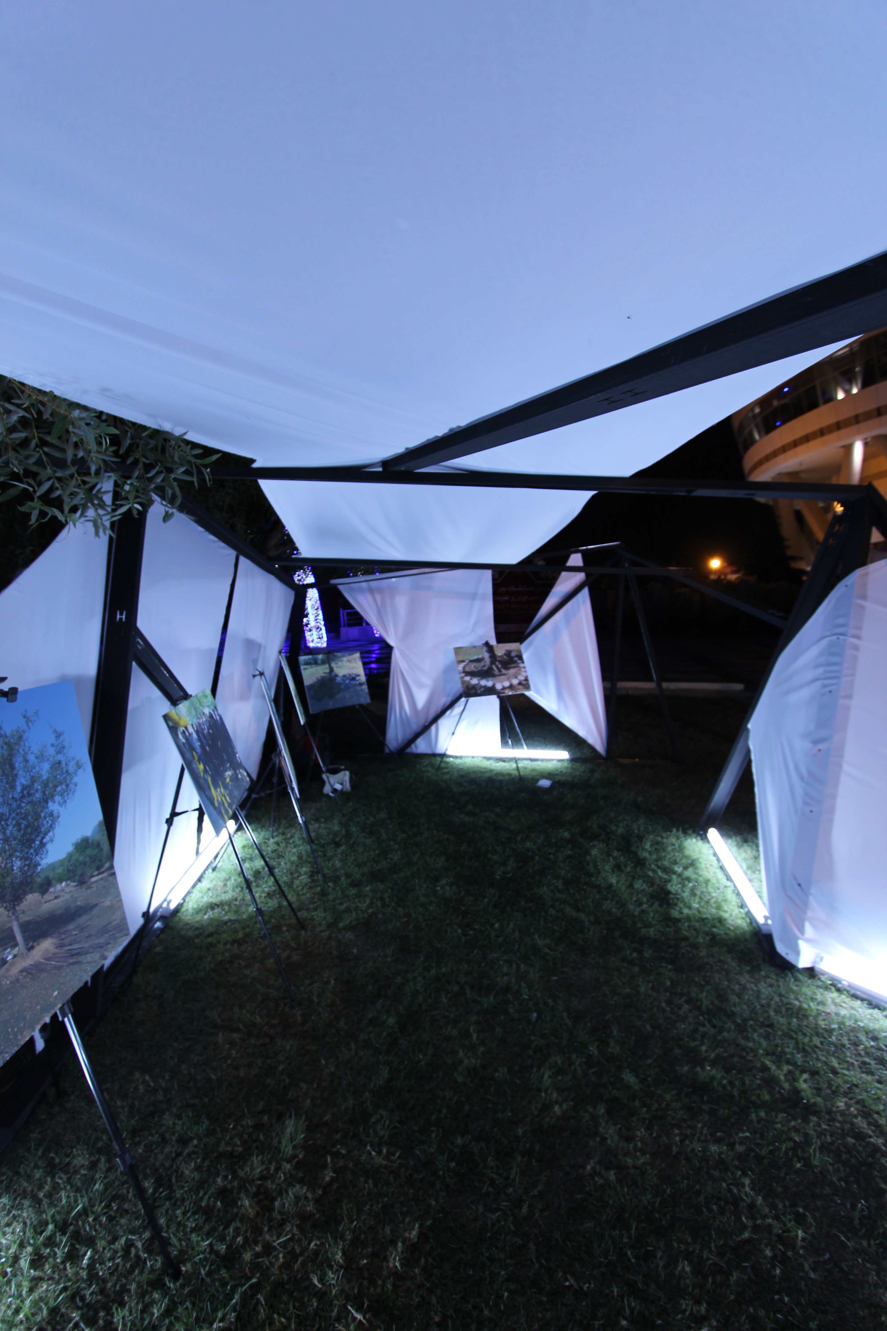 2015 年完成的 Tehran 市政厅 Pavilion 摄影空间-7