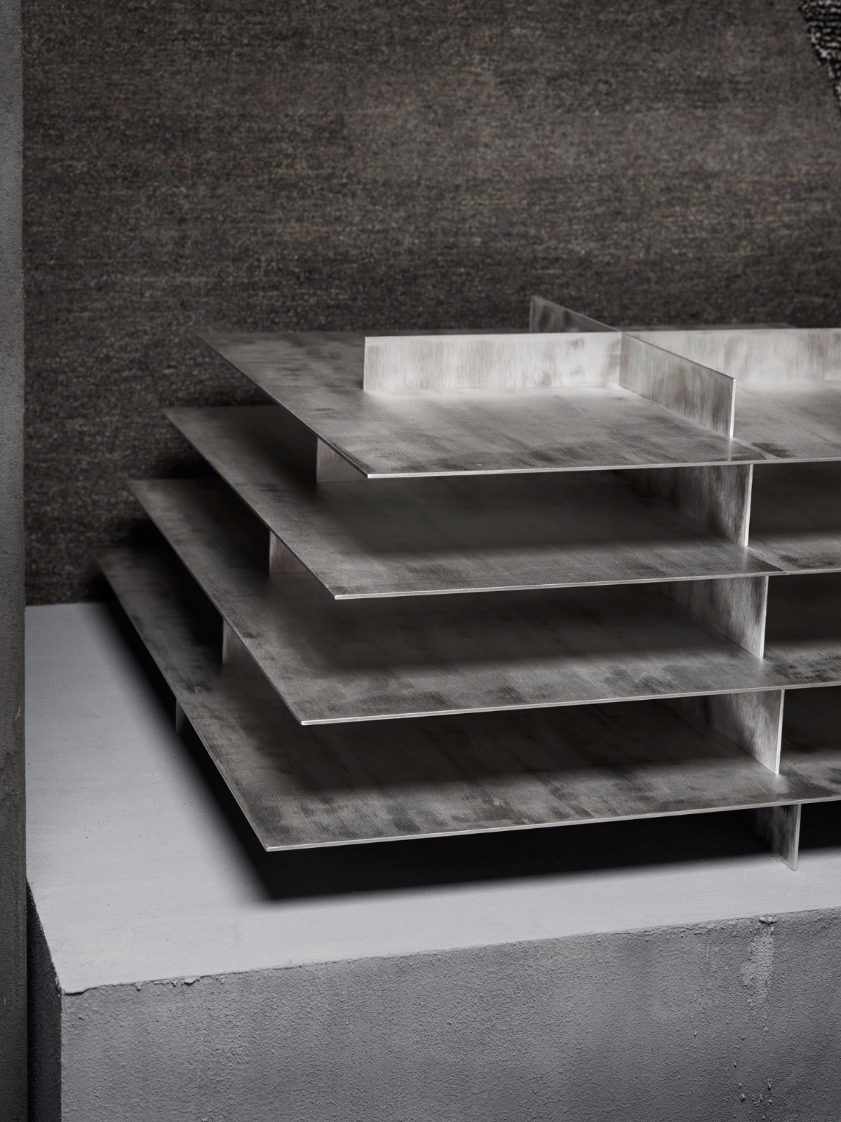 禁欲主义设计师工业装置 | 比利时新设计之大胆情感-5