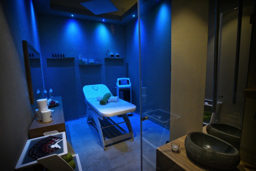 2015 年完成的"Estetika"美容中心室内设计-9