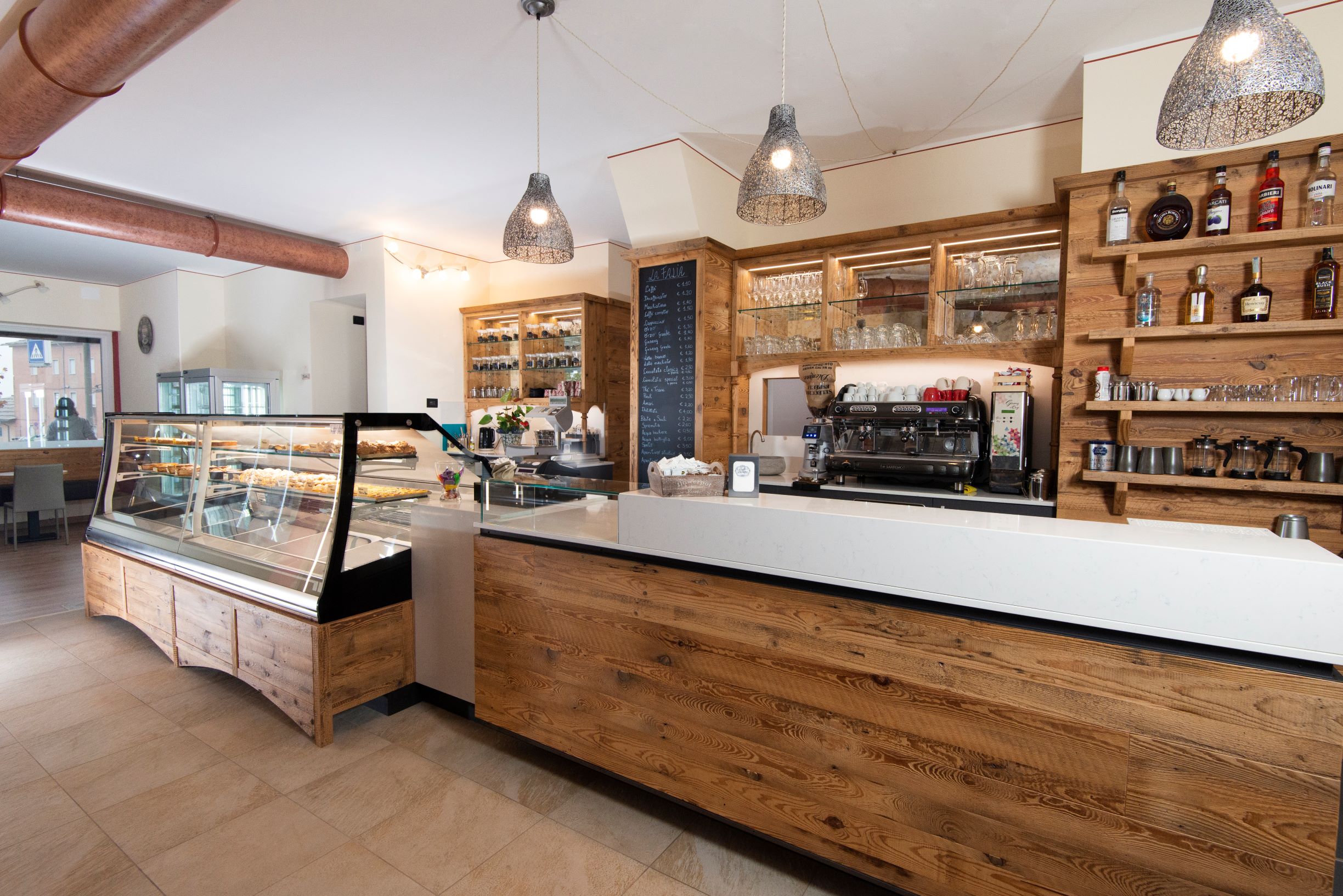 山间甜品酒吧“拉菲亚”-0