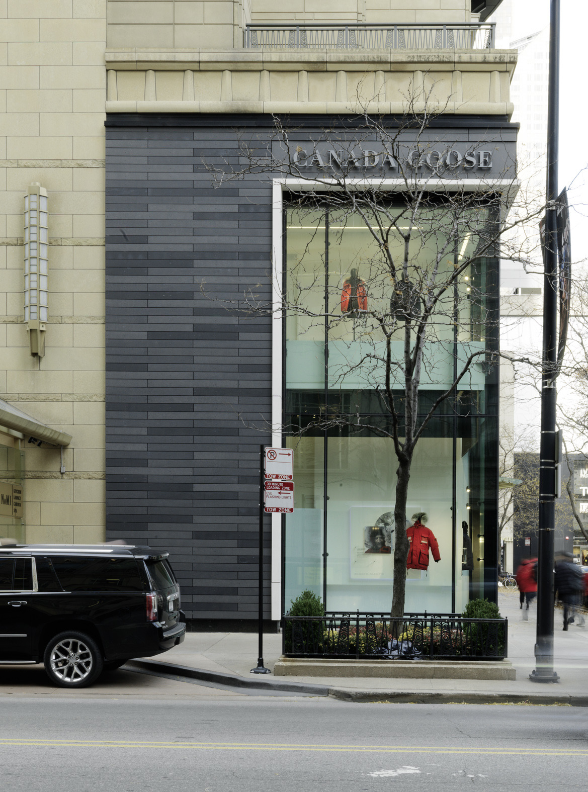 加拿大鹅芝加哥旗舰店-2