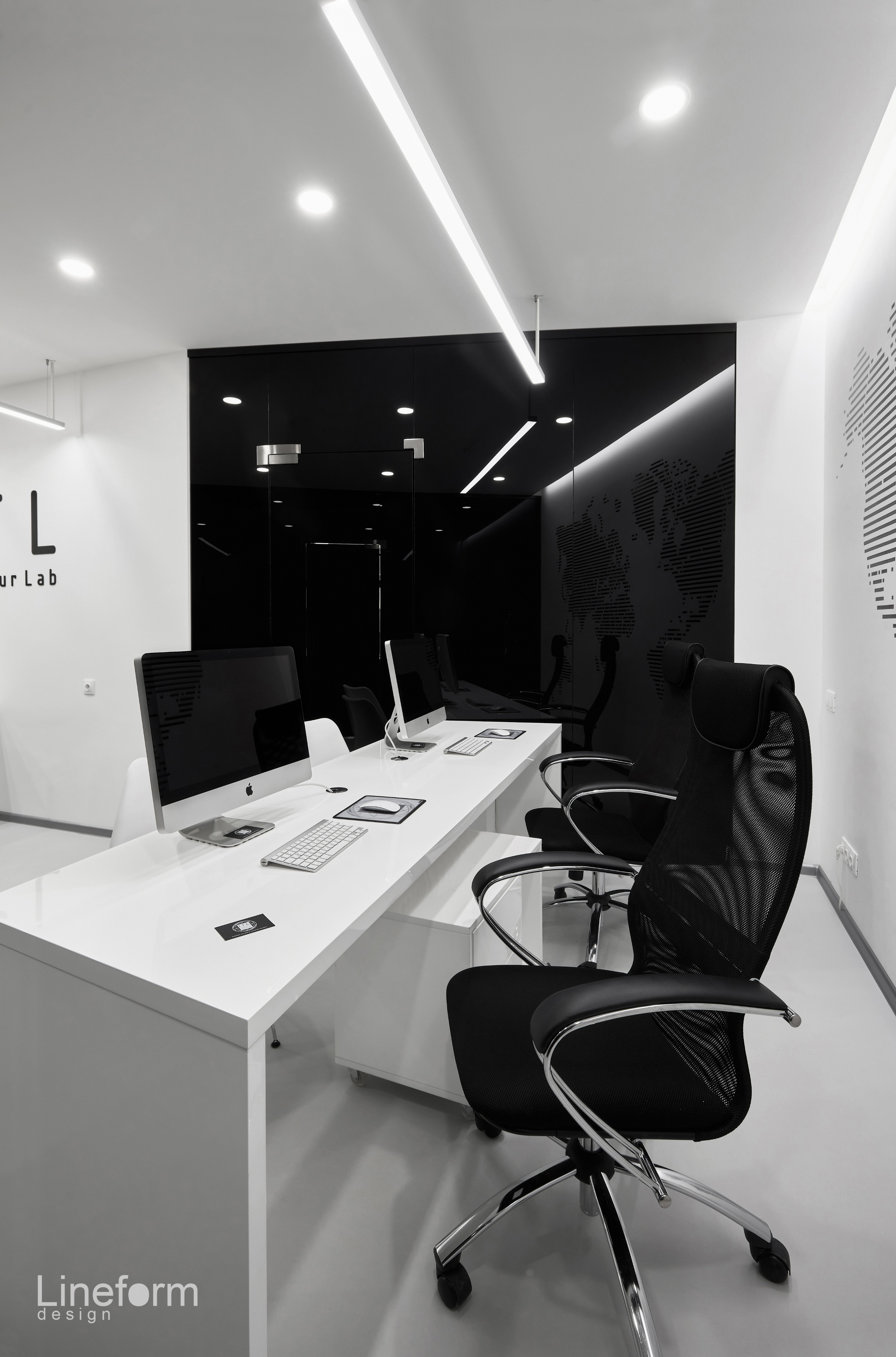 因图尔实验室办公室-9