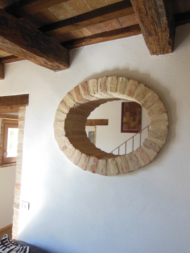 2010 年完成的精美乡村别墅 | 泳池与历史建筑的完美融合-13