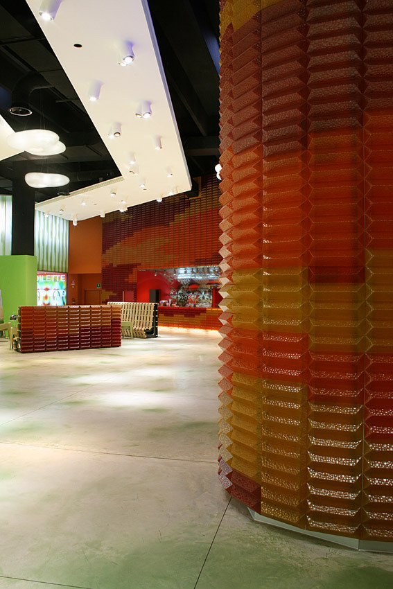 帕尔马多彩多厅电影院 | 室内设计之美-19