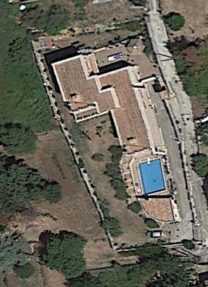 意大利橄榄树丛中的双层别墅设计-9