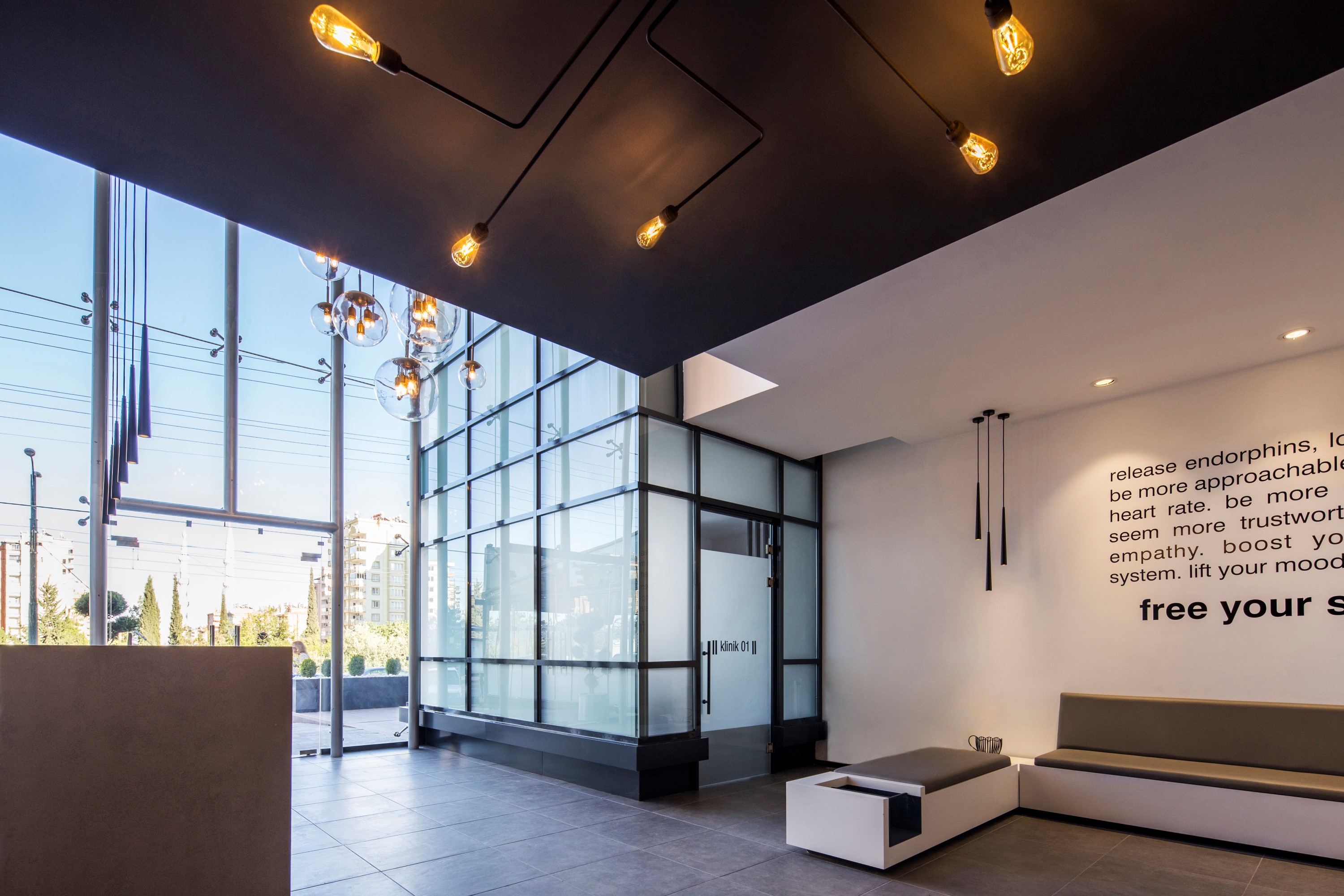 绿意盎然的人本诊所设计——土耳其微笑学院牙科诊所-8