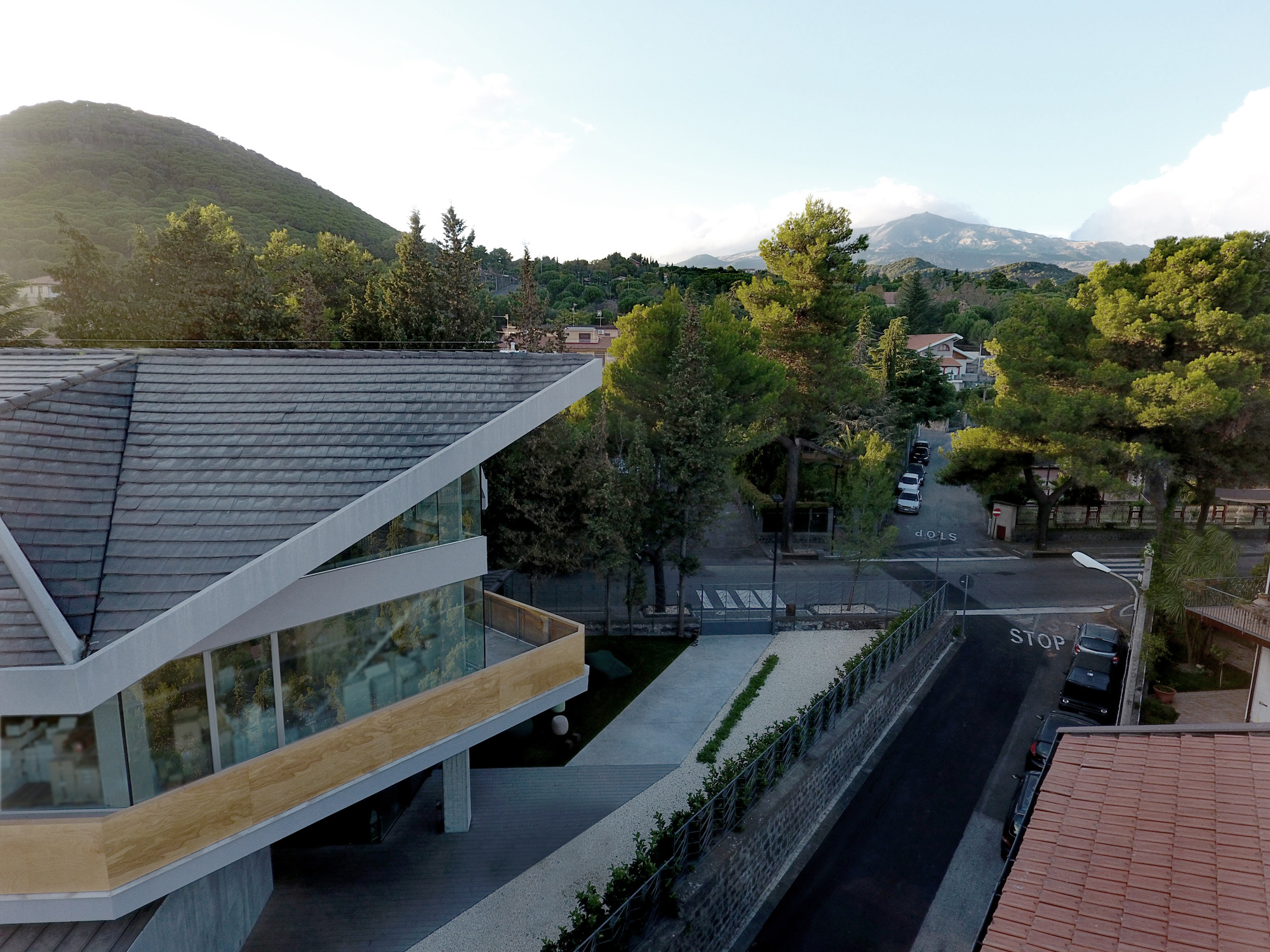 古宅新生,餐饮空间与历史文化的完美融合-5