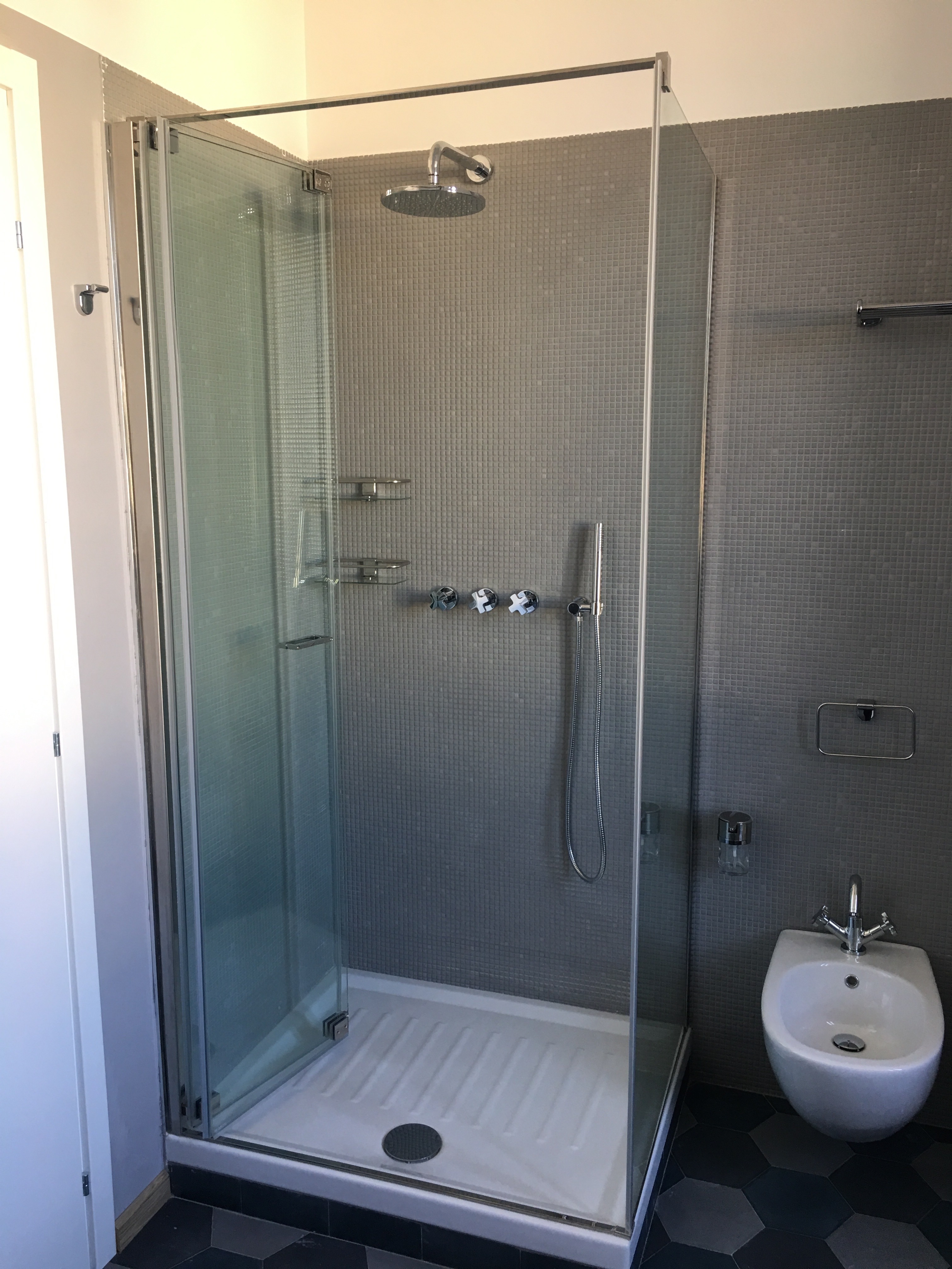 罗马河畔的复古韵味-3